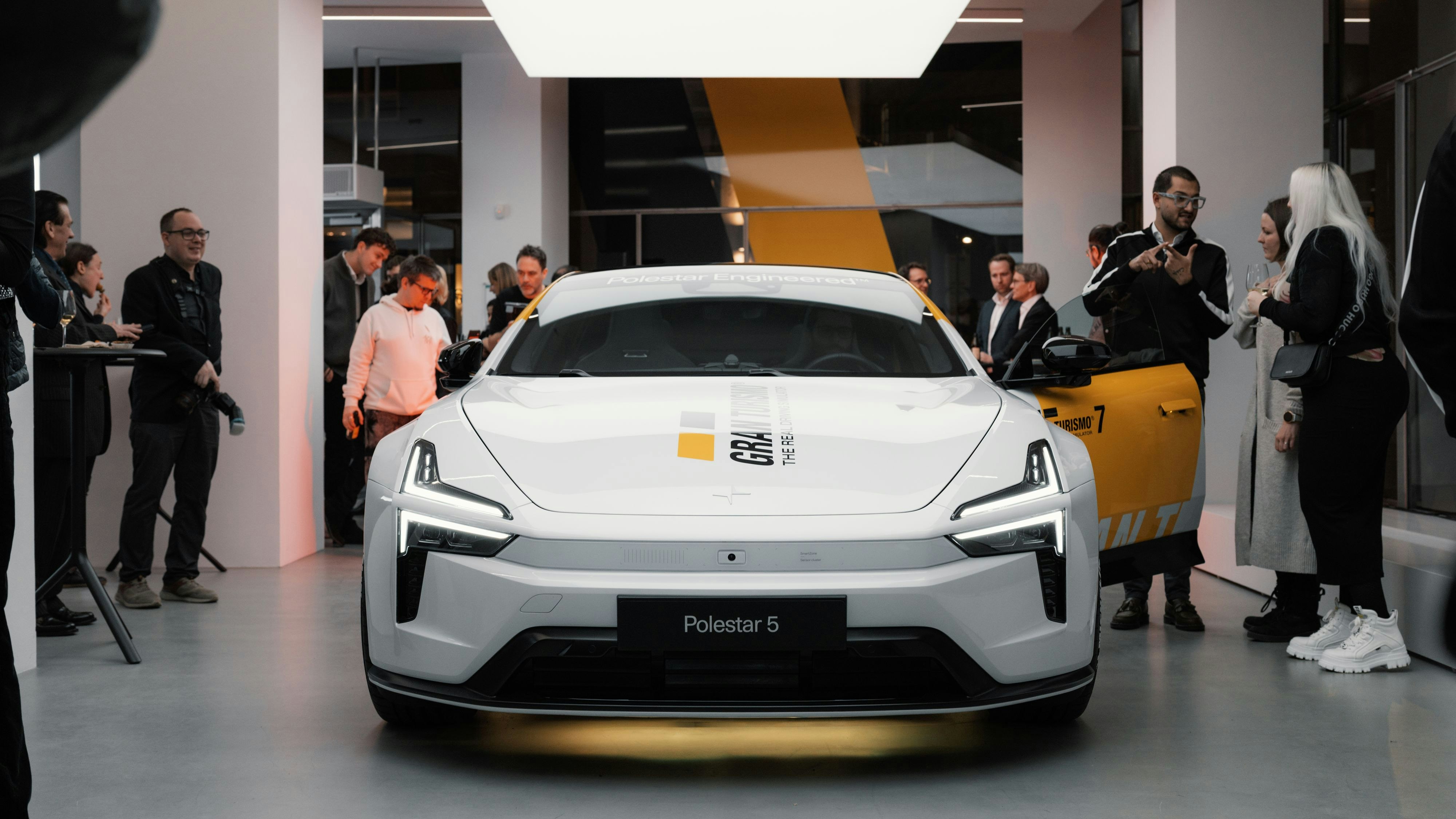 Heute.at - Polestar 5 im Gran Turismo-Sonderlook enthüllt