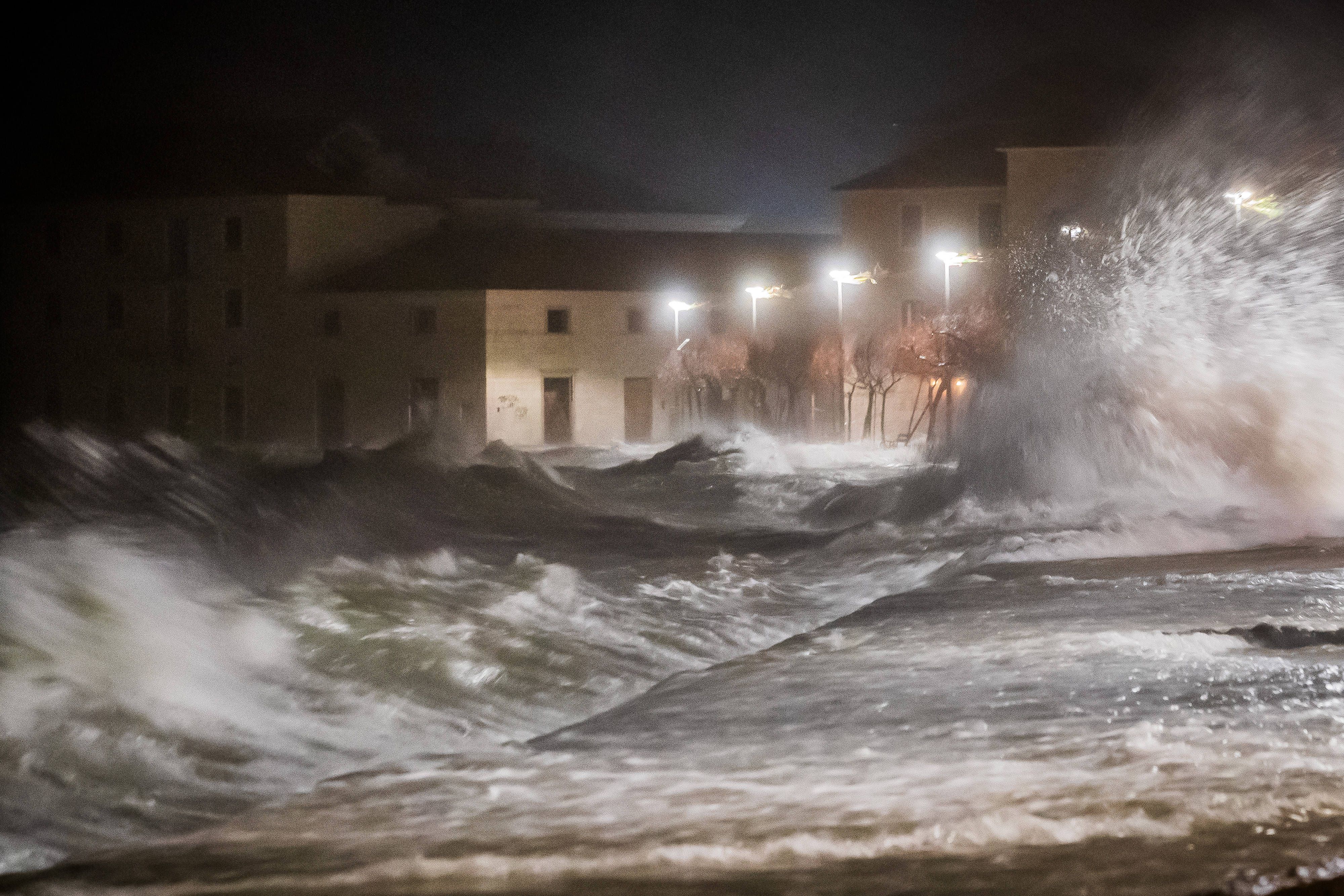 Heute.at - Noch nie erlebt: Flut in beliebten Adria-Urlaubsorten