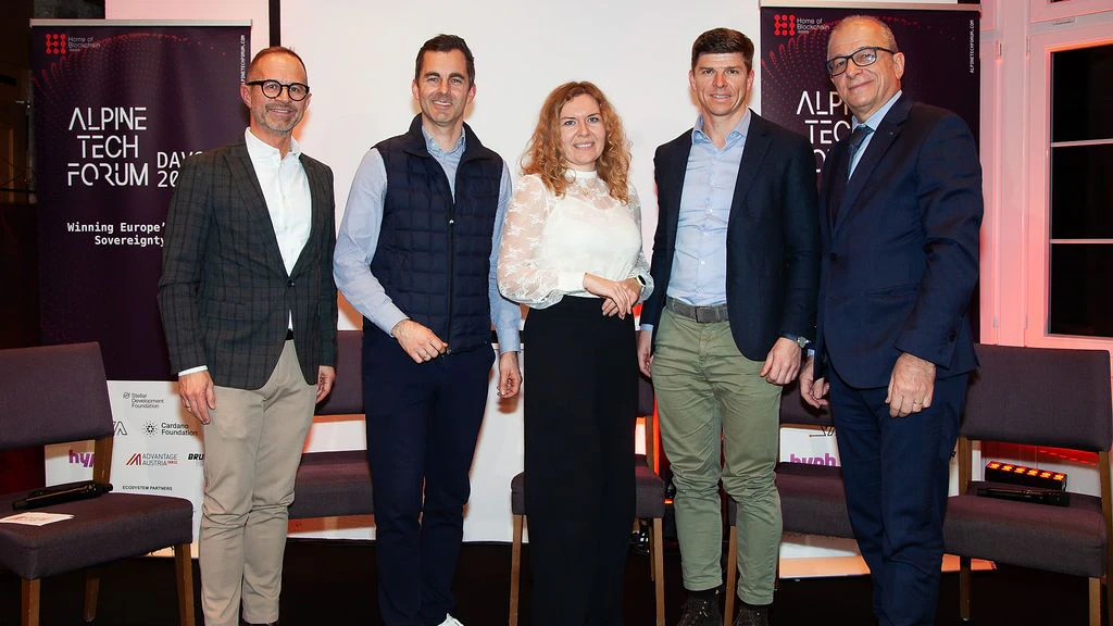 Patrick Sagmeister (Trade Commissioner @ Austrian Embassy to Switzerland and Liechtenstein), Martin Kaswurm (Founder & CEO @ Chaka2), Paulina Kania (Advantage Austria Switzerland), Christian Niedermueller (COO @ KuCoin Europe), Helmut Leopold (Chair Gaia-X Hub Austria & Head of Center for Digital Safety & Security @ AIT).