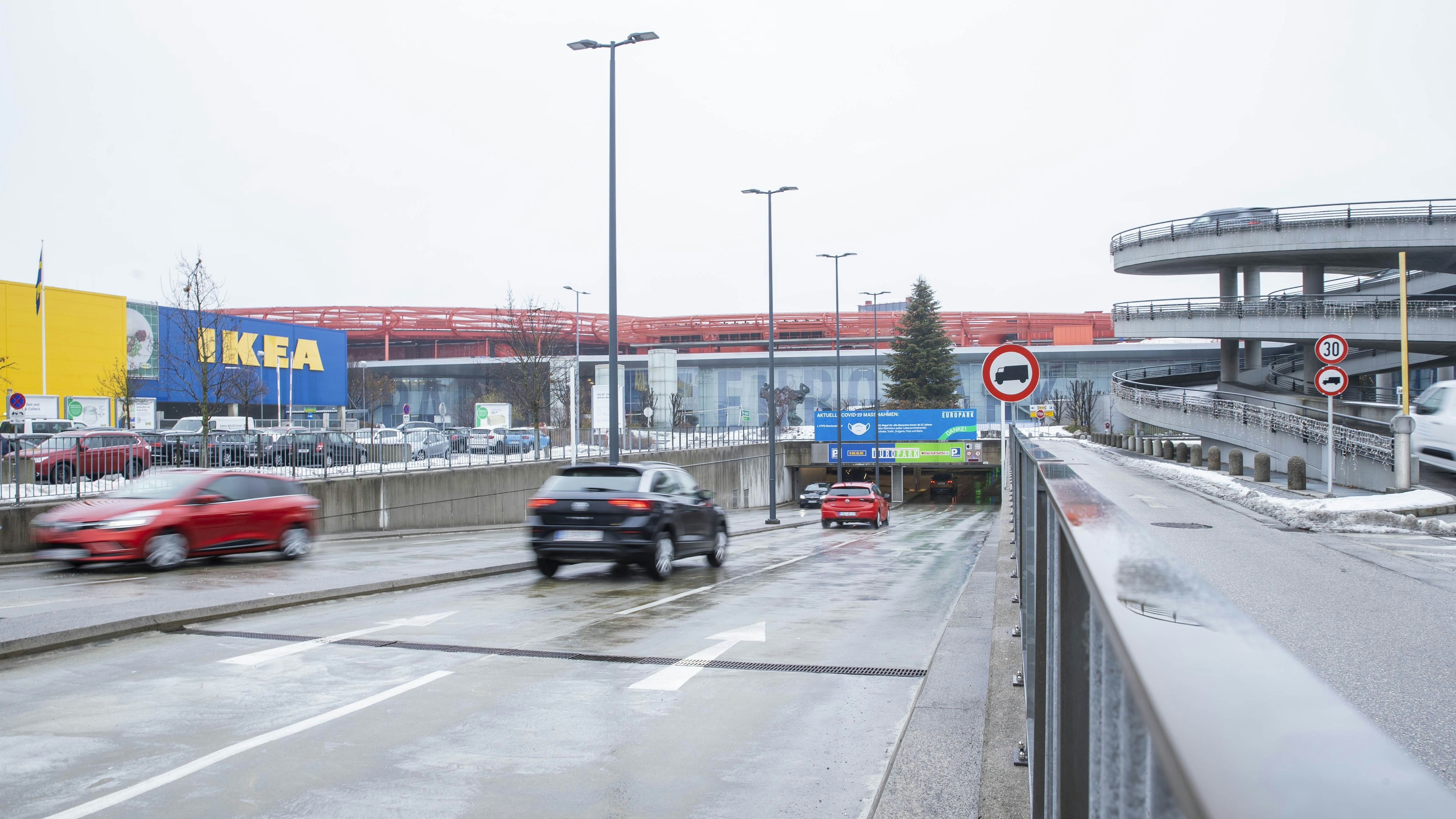 Der Unfall passierte am Parkplatz zwischen Europark und IKEA. (Archivbild)
