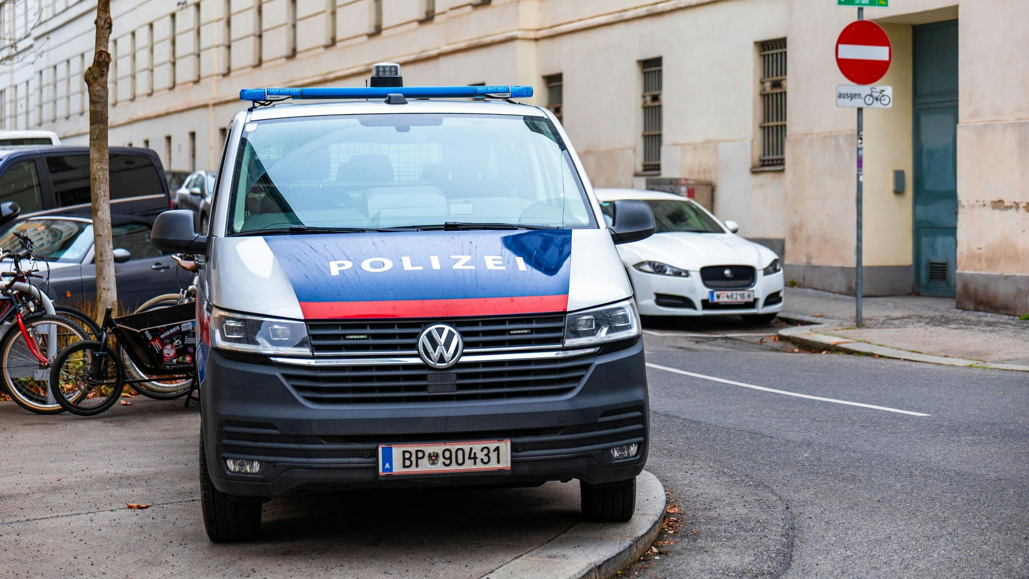 Die Polizei nahm den 33-Jährigen fest. (Symbolbild)