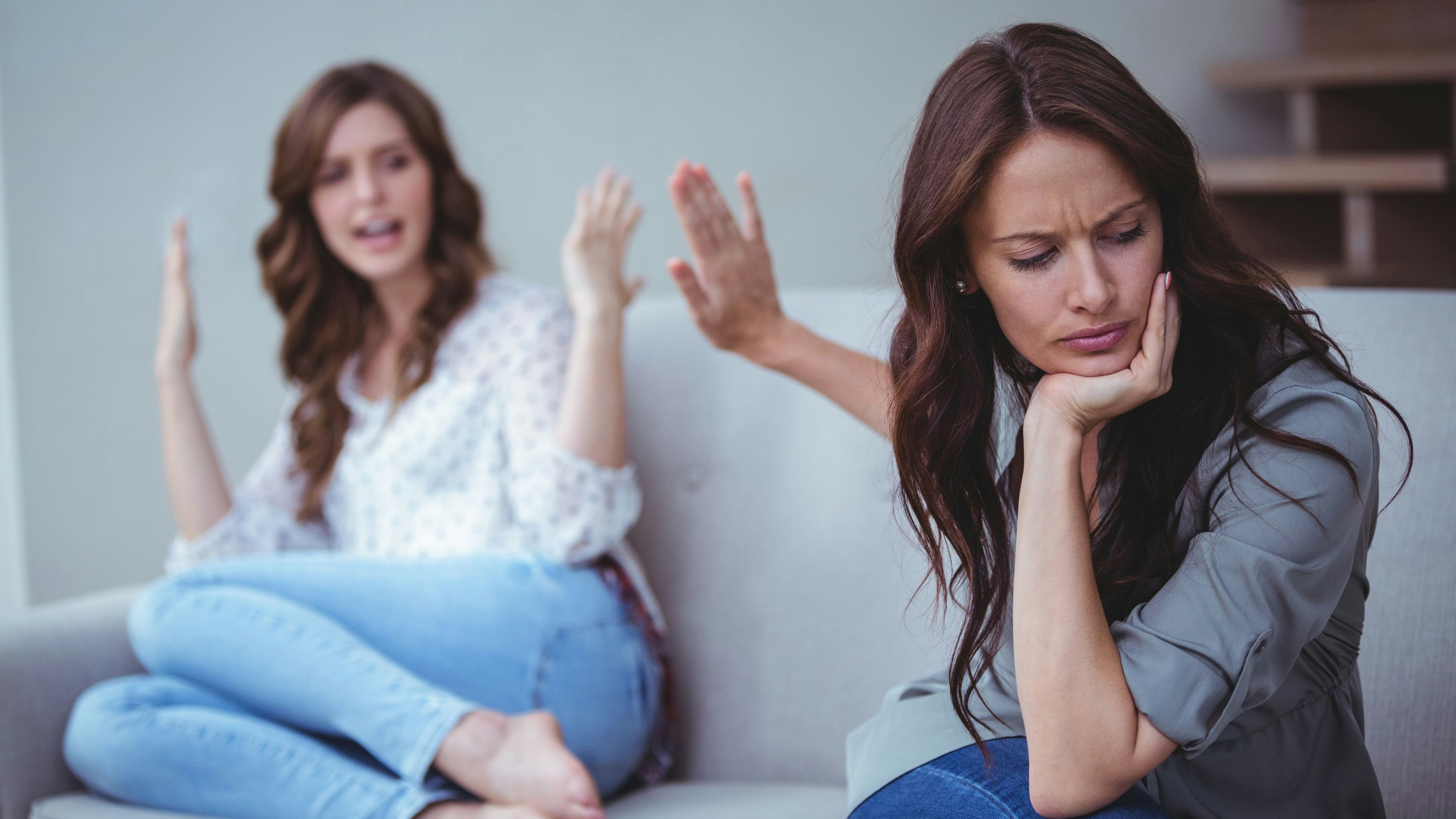 Schwestern am Streiten...