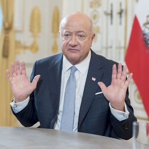 Wie Stockers Volksbefragung zu einer Pflanzerei wurde