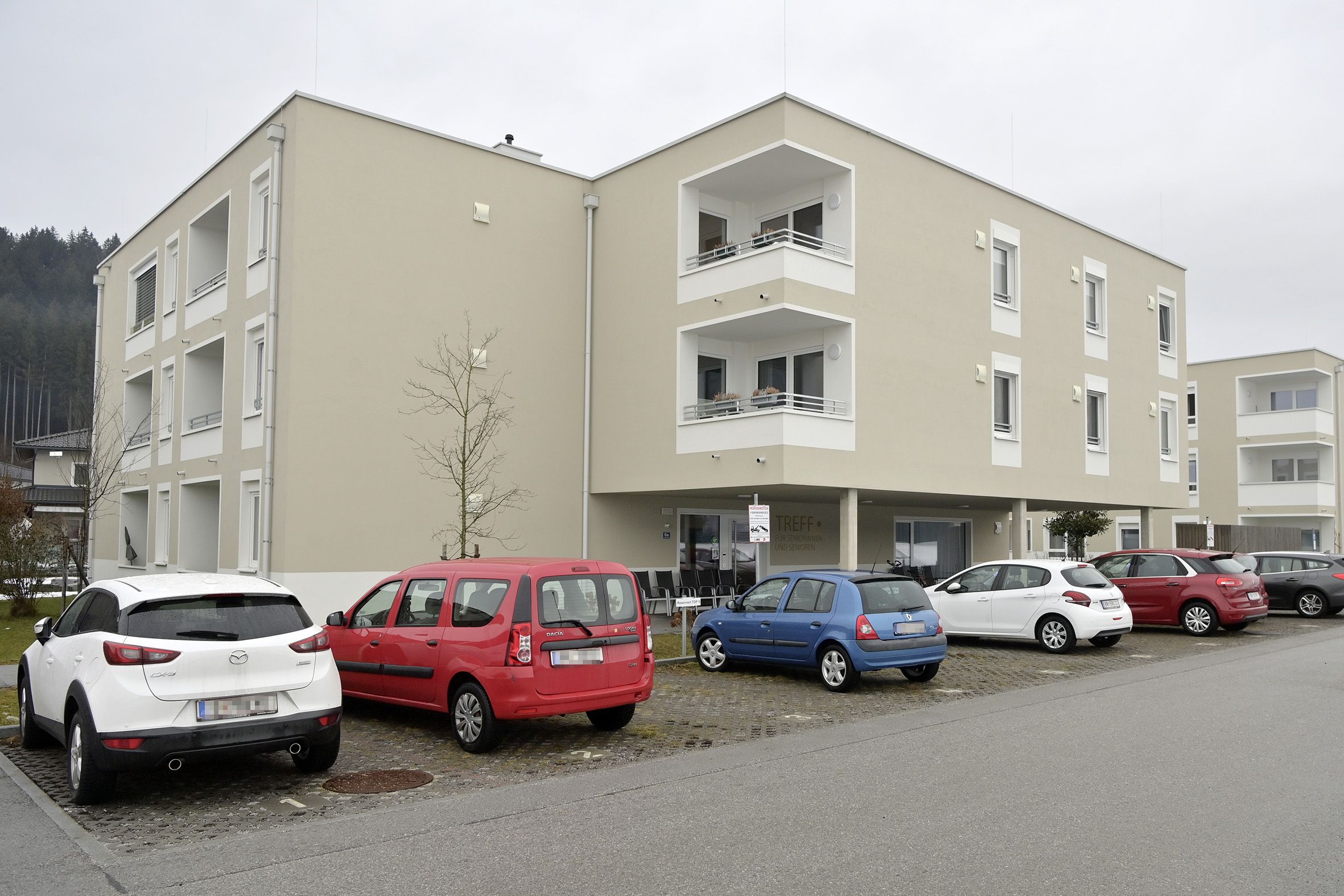 In diesem Wohnkomplex kam es am Freitag zum Mordversuch.