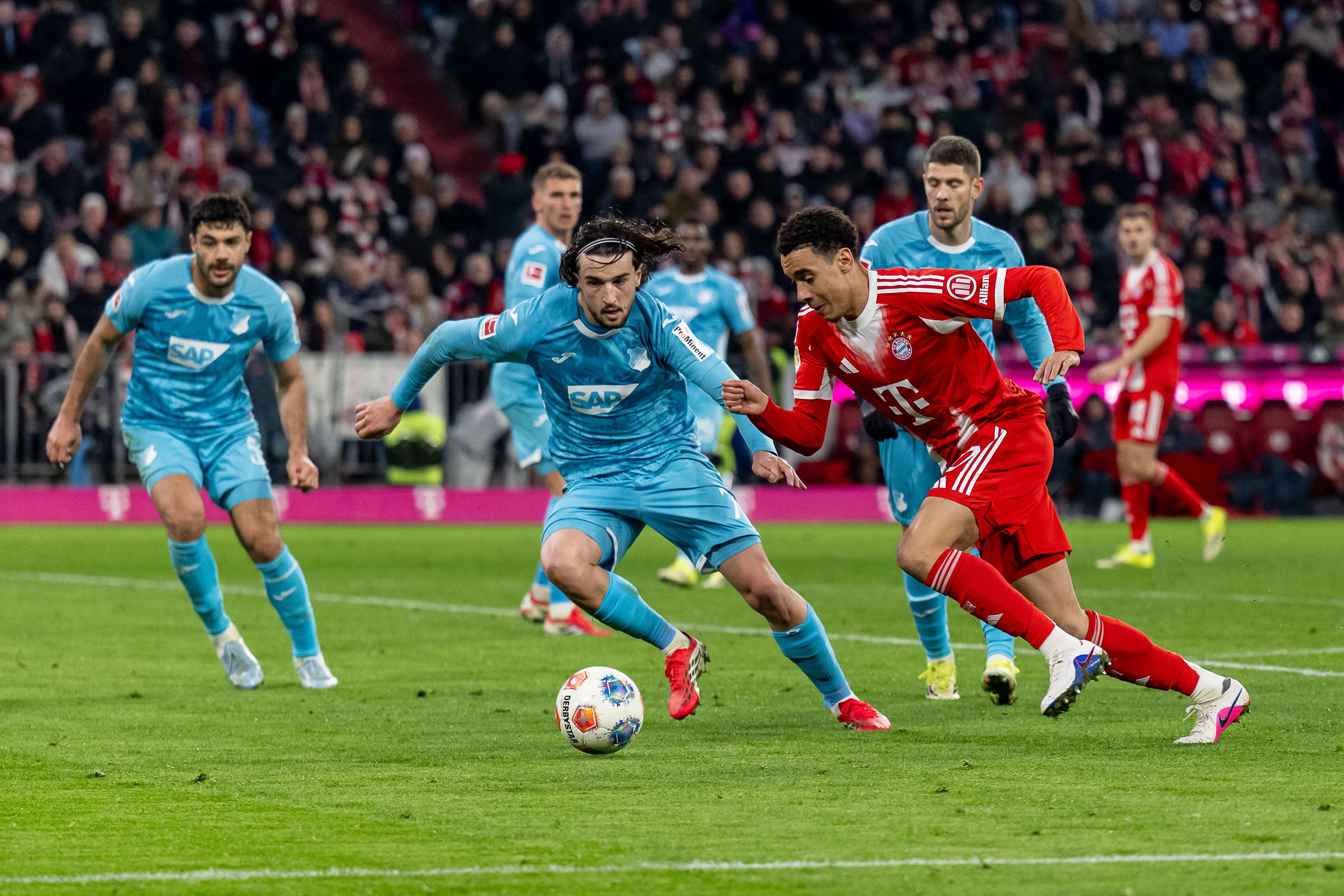 Heute.at - 5:1! Bayern stoppen Erfolgslauf von Ilzer und Schicker