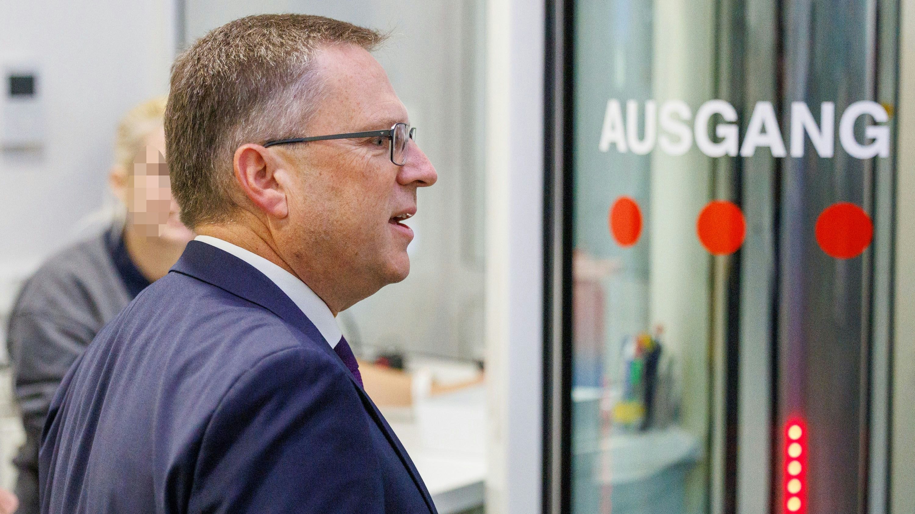 Es ist noch nicht vorbei: Ab Mittwoch muss sich August Wöginger wieder vor Gericht verantworten.