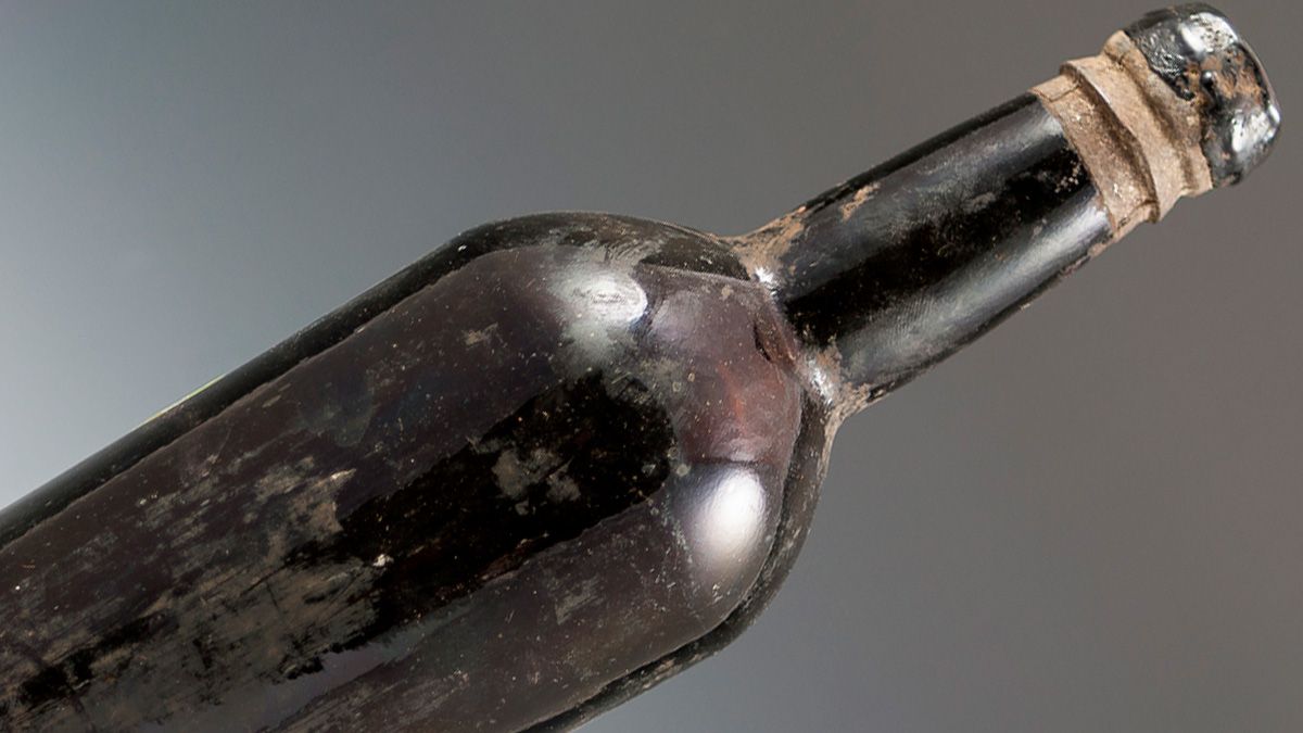 Die in Utah gefundene Flasche sieht dieser alten Portweinflasche aus dem späten 19. Jahrhundert sehr ähnlich.