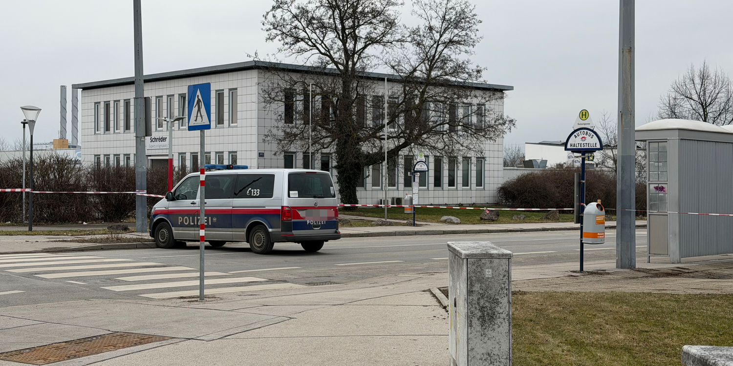 Die Straße wurde komplett abgesperrt.