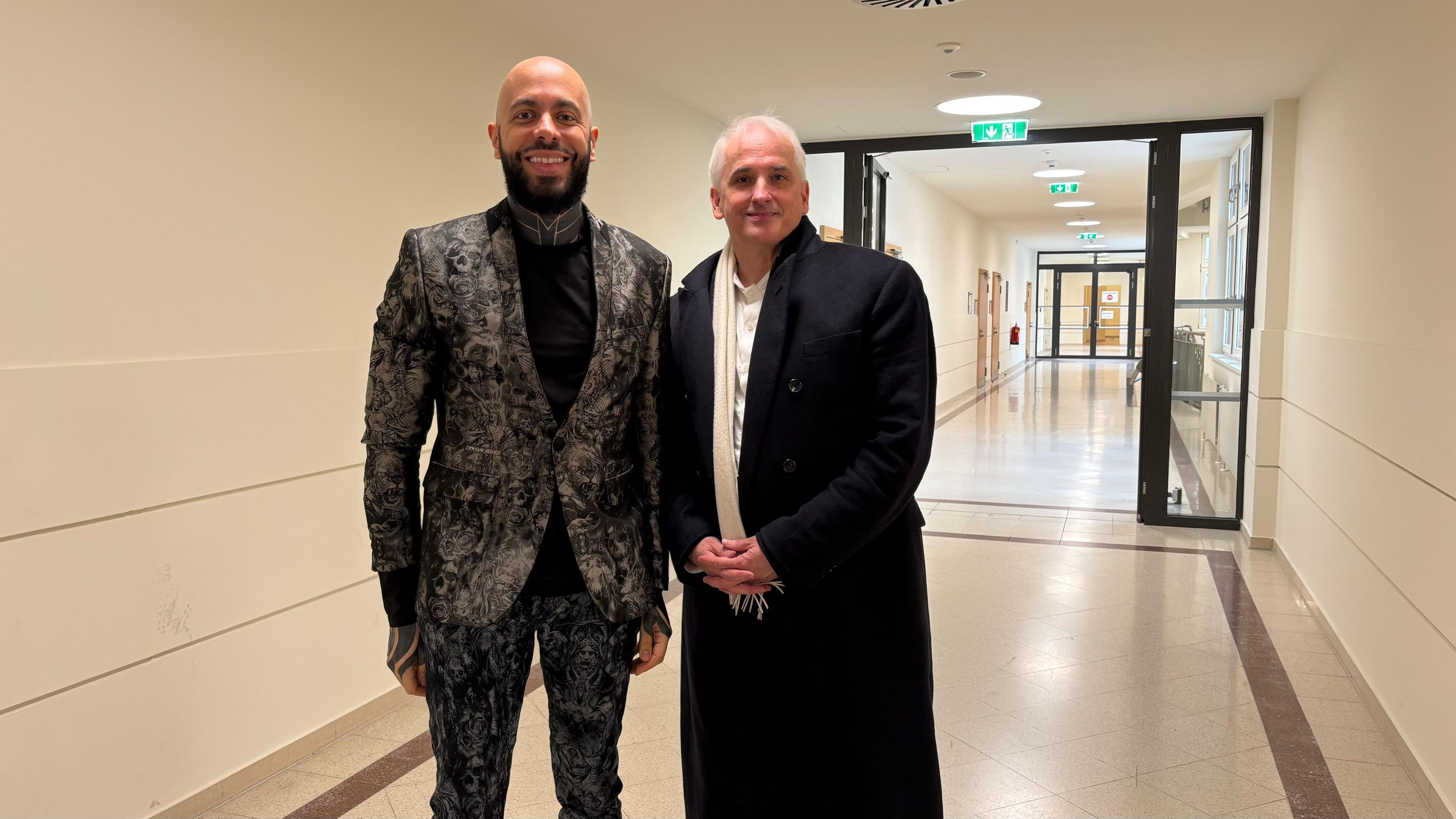 Modebewusst und motiviert: Amir Ahmed und Michael Dohr erreichten einen Freispruch vom Vorwurf der kriminellen Organisation, ihre Mandanten kamen mit milden Haftstrafen davon.