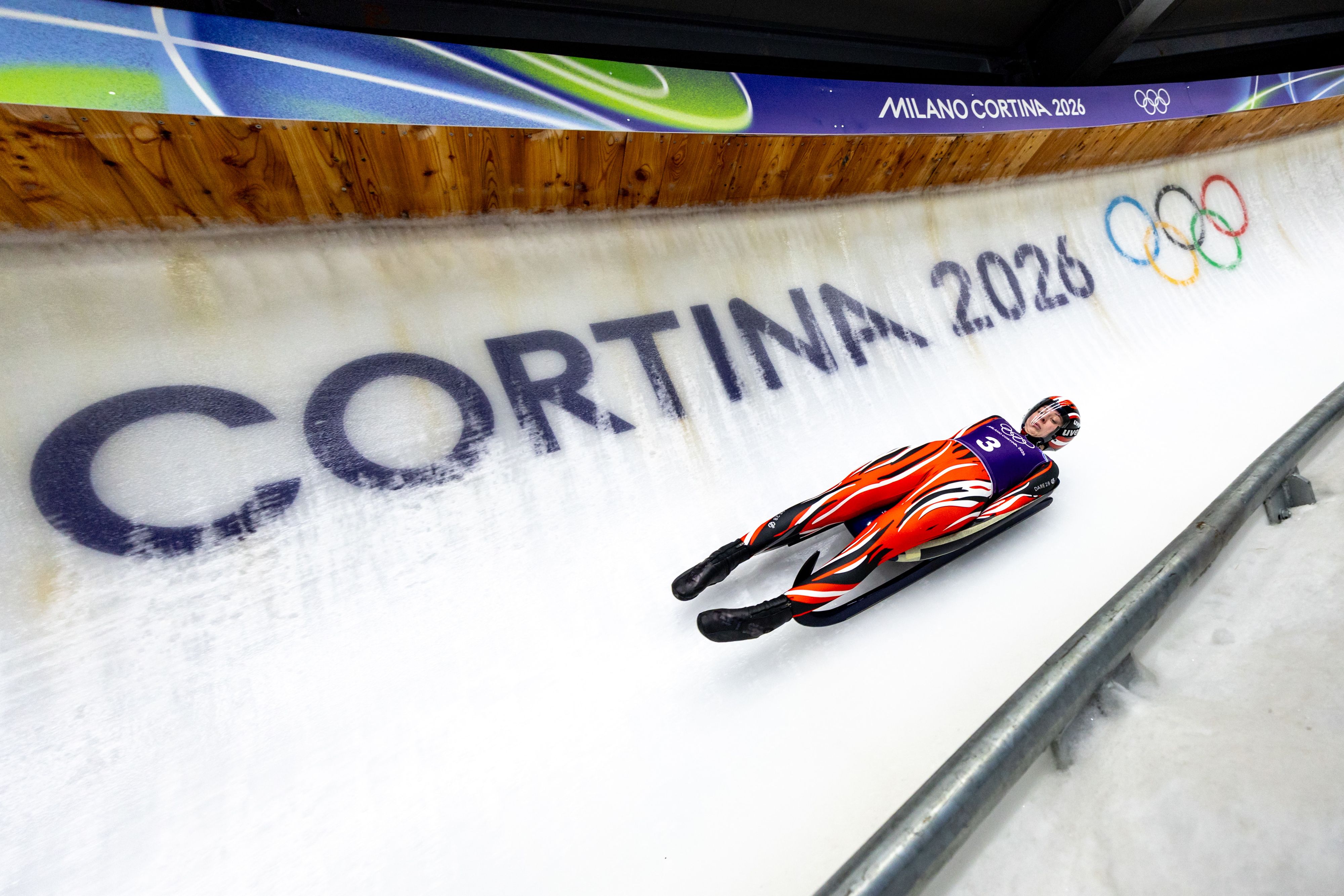 Lisa Schulte im Eiskanal von Cortina