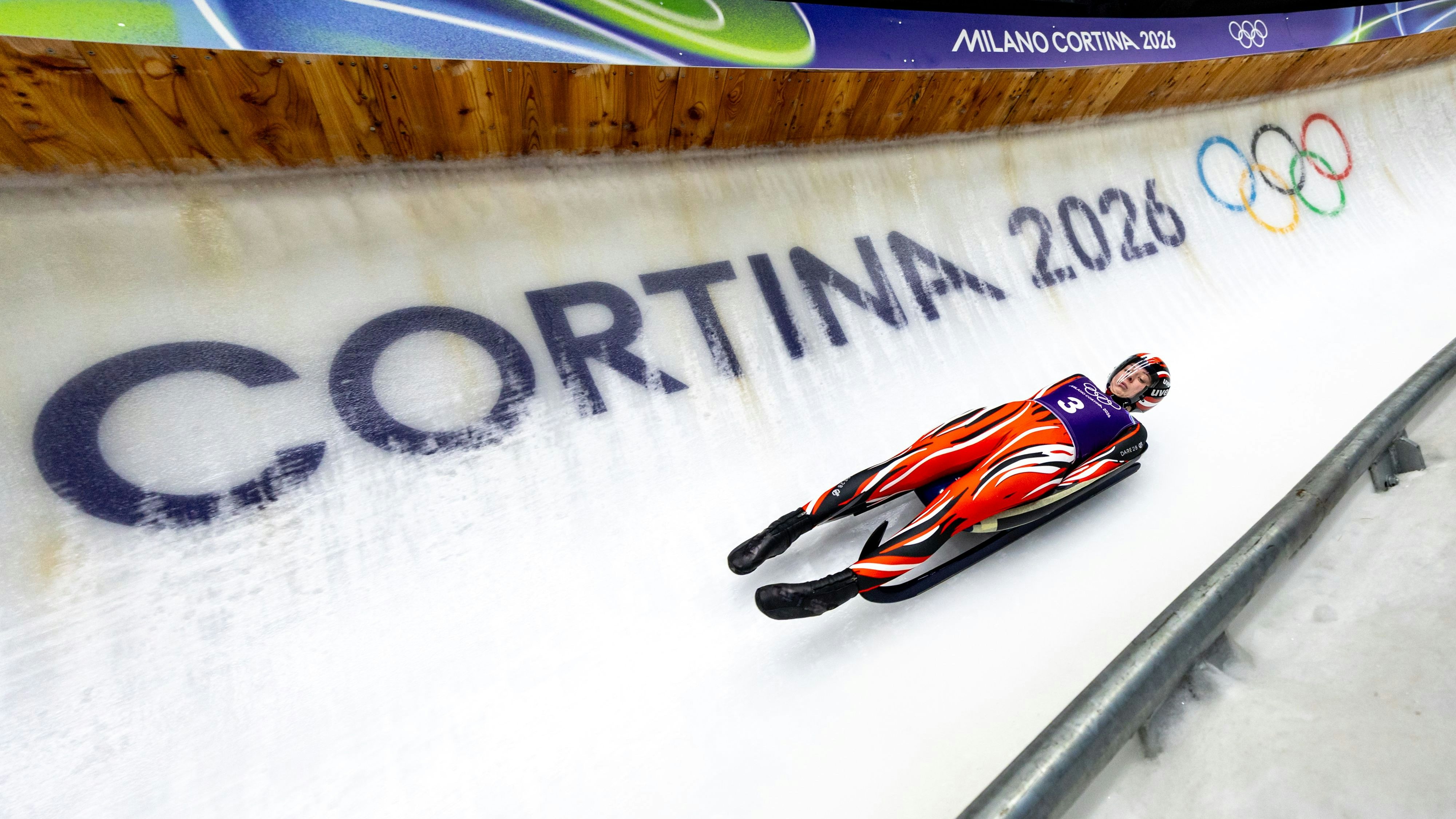 Lisa Schulte im Eiskanal von Cortina