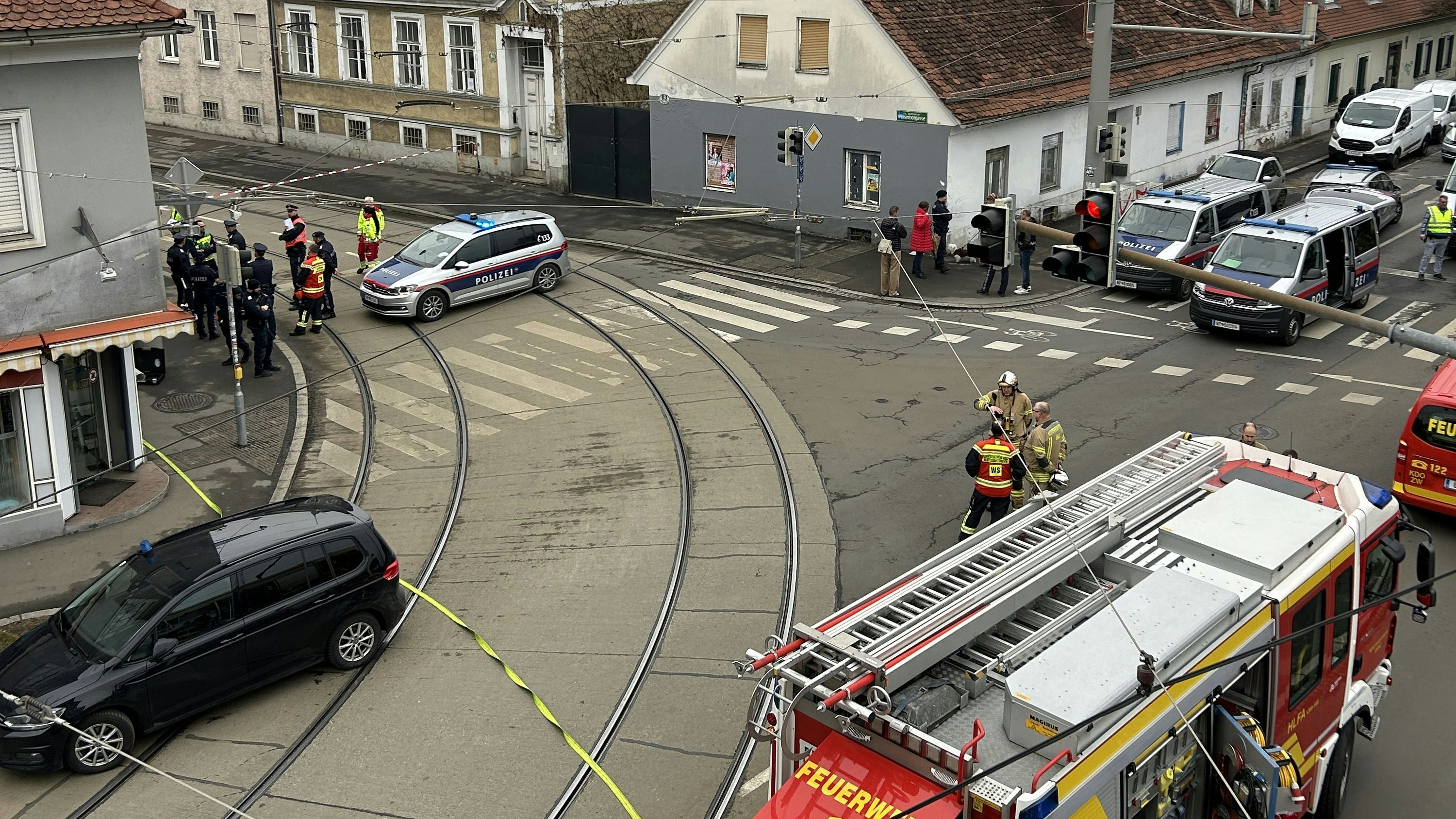 Großeinsatz und Sperren auch in Graz. 