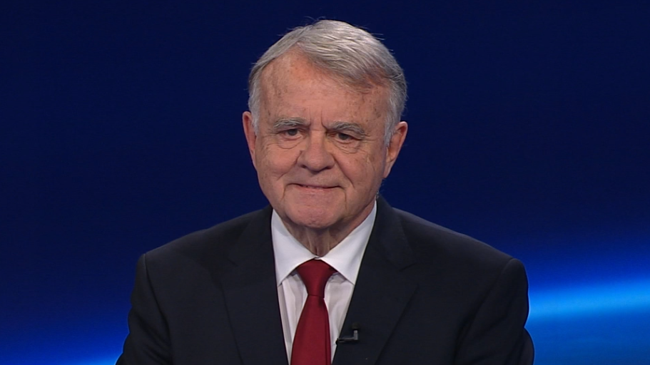 Ex-SPÖ-Landeshauptmann Hans Niessl sorgt in der österreichischen Innenpolitik für Gesprächsstoff.