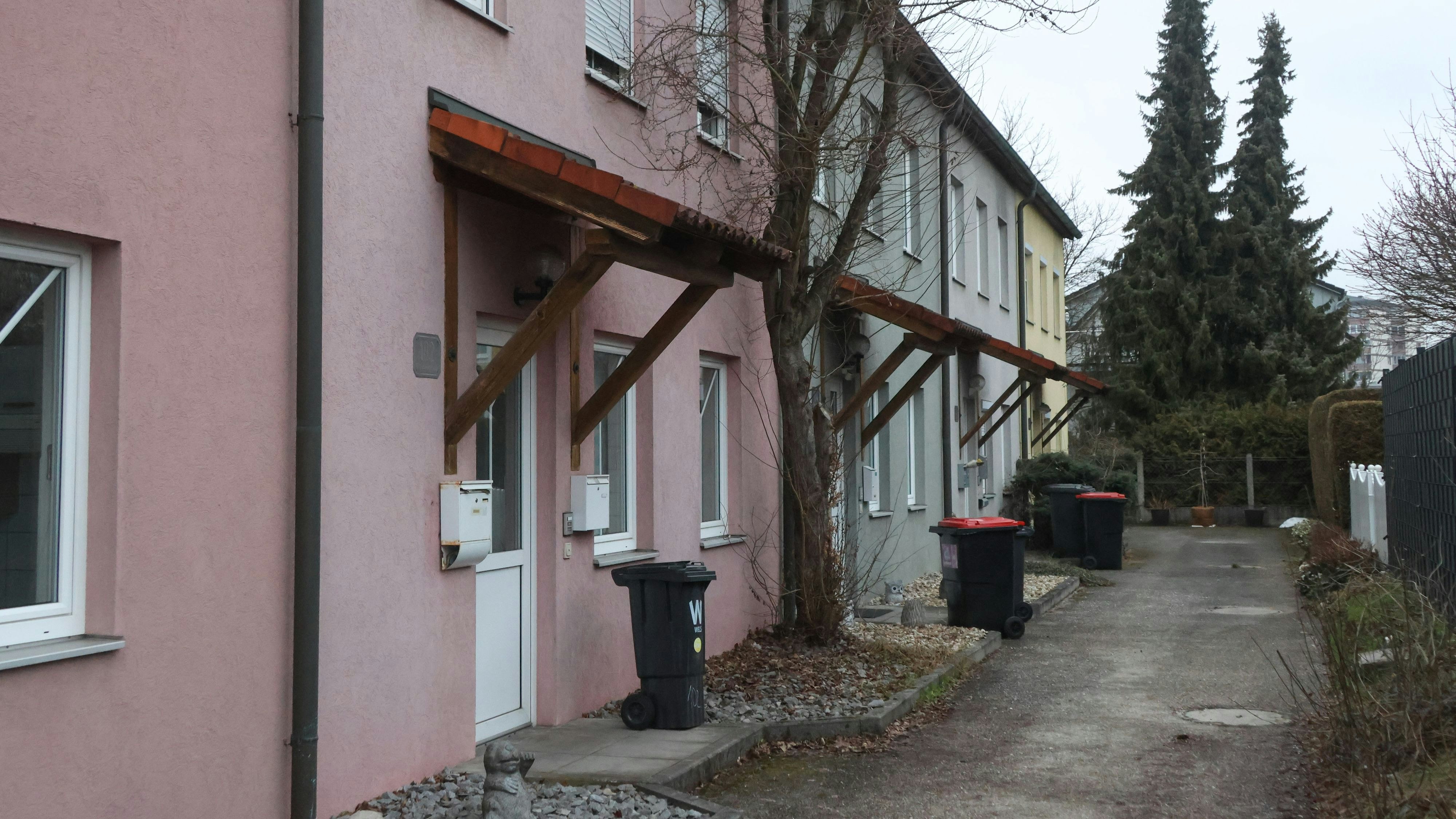  Mordalarm in Wels-Lichtenegg: Vater soll offenbar Tochter (19) getötet haben