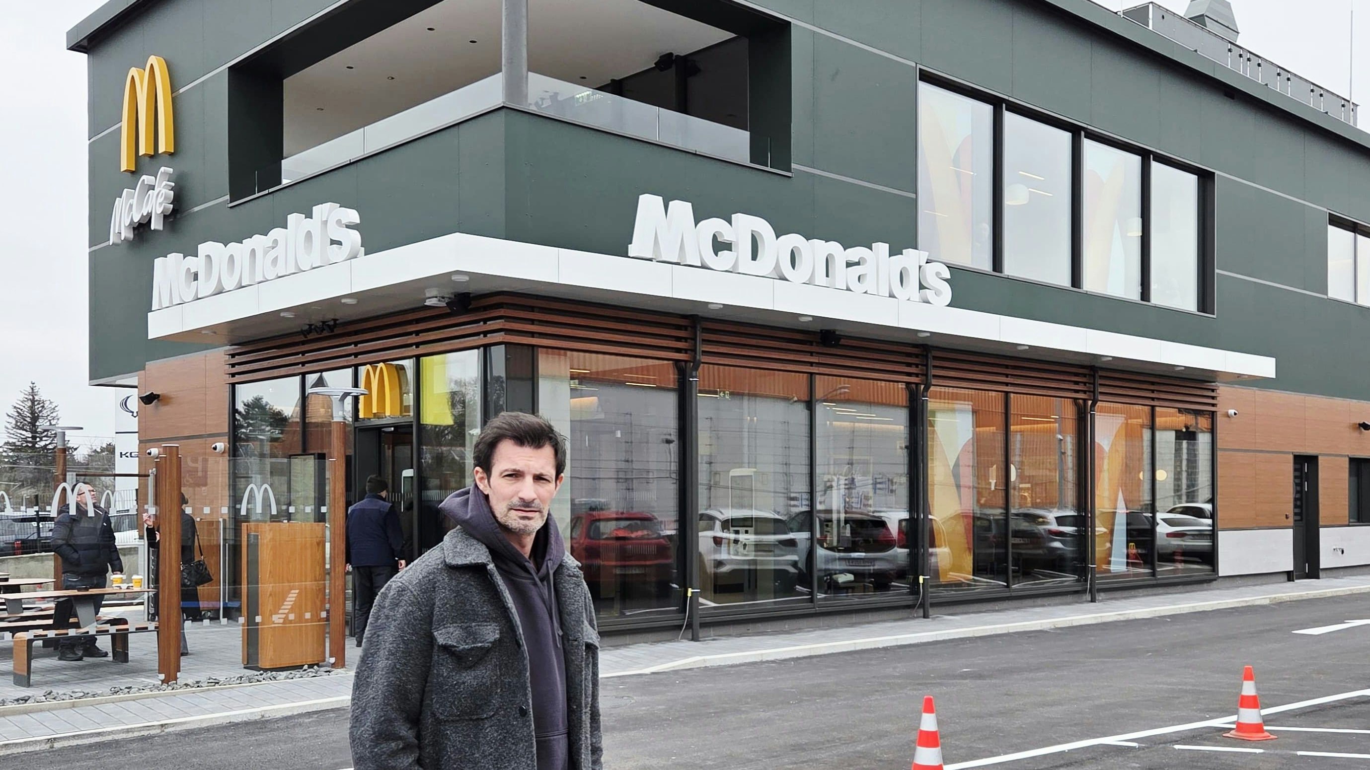 In Gänserndorf hat eine neue McDonald's-Filiale eröffnet. René Lobner (Bild), Bürgermeister von Gänserndorf, sieht es als "eine Bereicherung“.