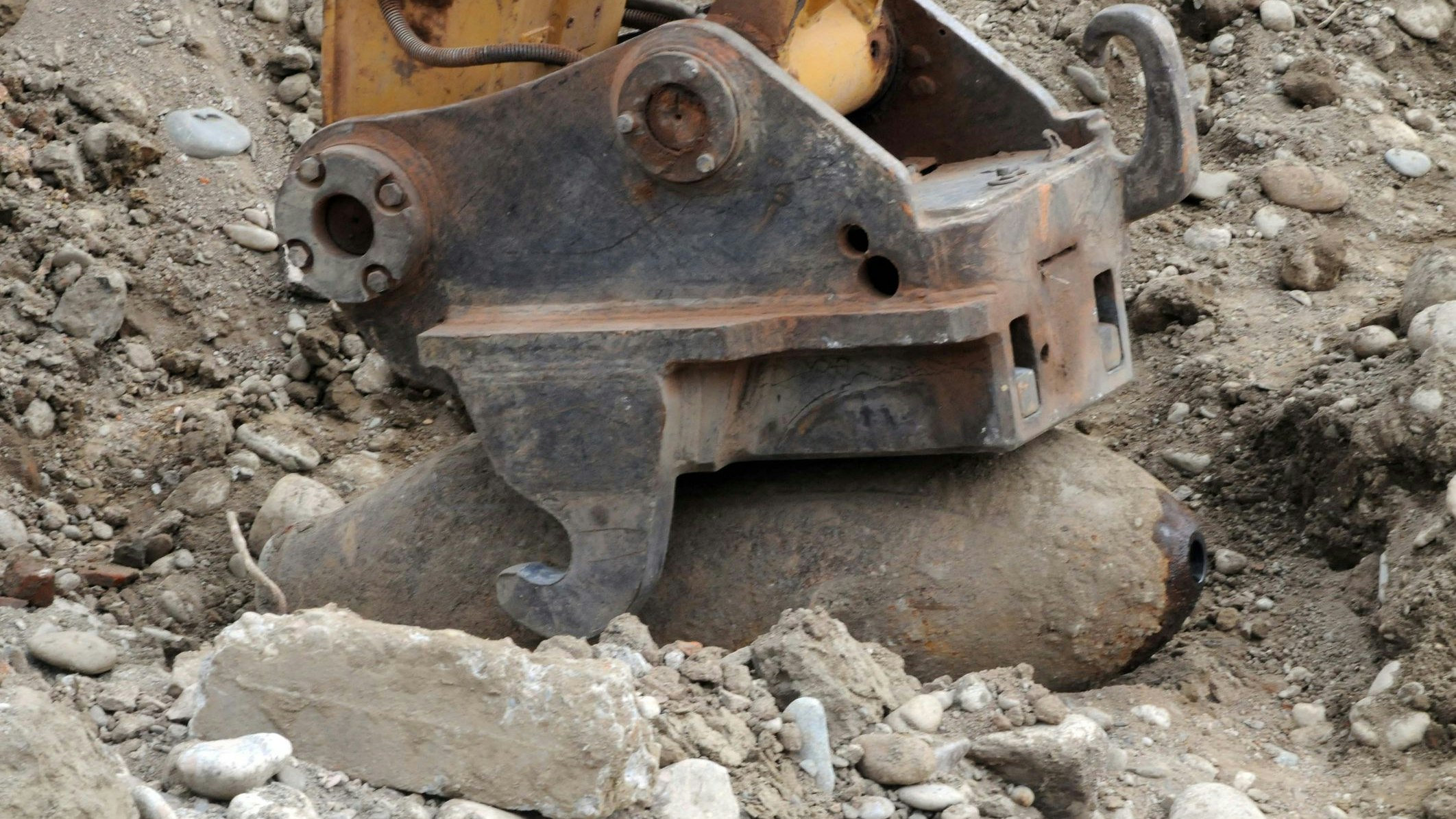 Die Fliegerbombe wurde bei Grabungsarbeiten entdeckt. (Symbolbild)