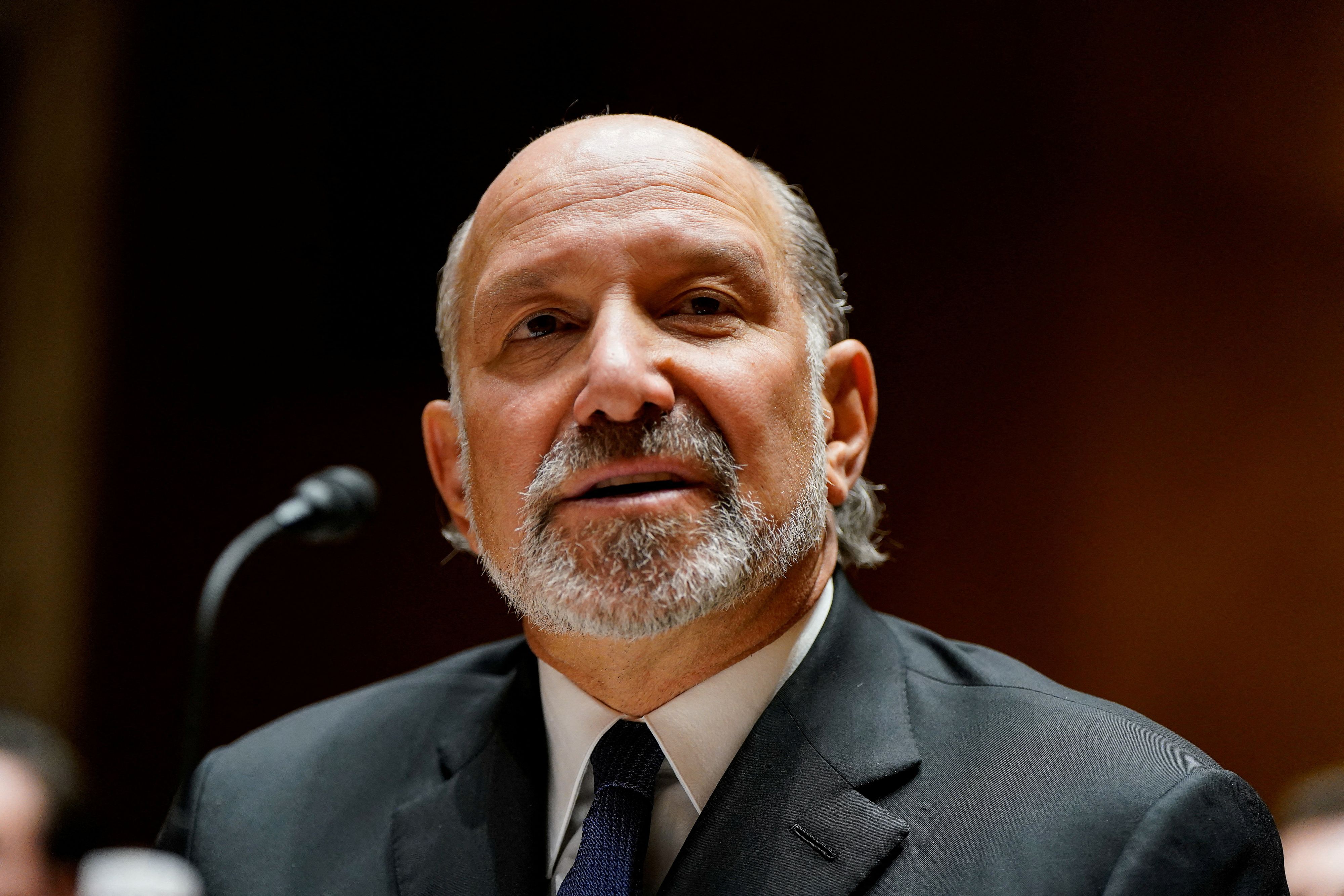 US-Handelsminister Howard Lutnick räumte ein, die berüchtigte Epstein-Insel besucht zu haben.