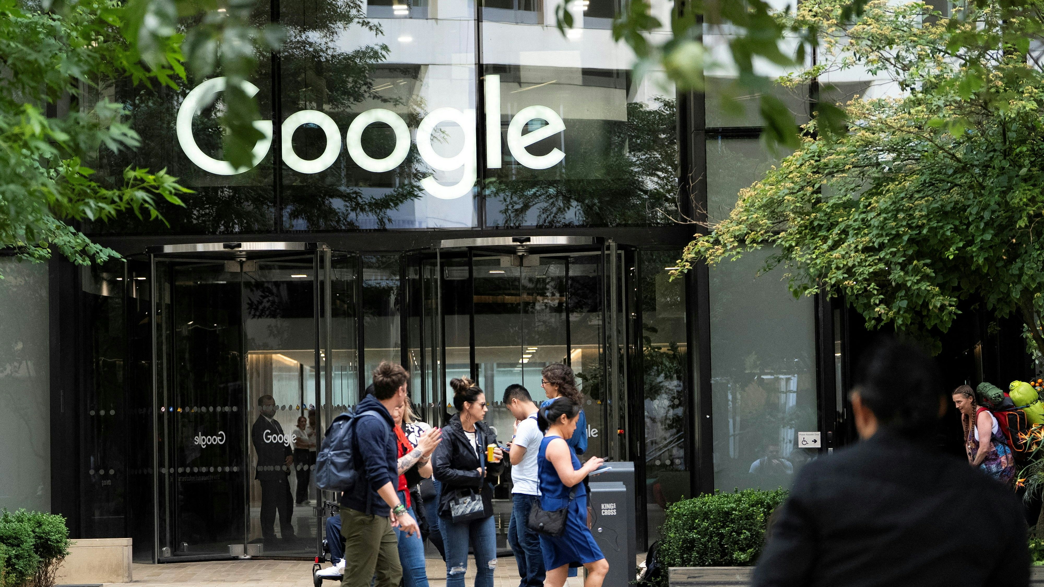 Im vergangenen Jahr hat Alphabet dafür 91 Milliarden Dollar ausgegeben – heuer könnten es sogar bis zu 185 Milliarden Dollar werden.