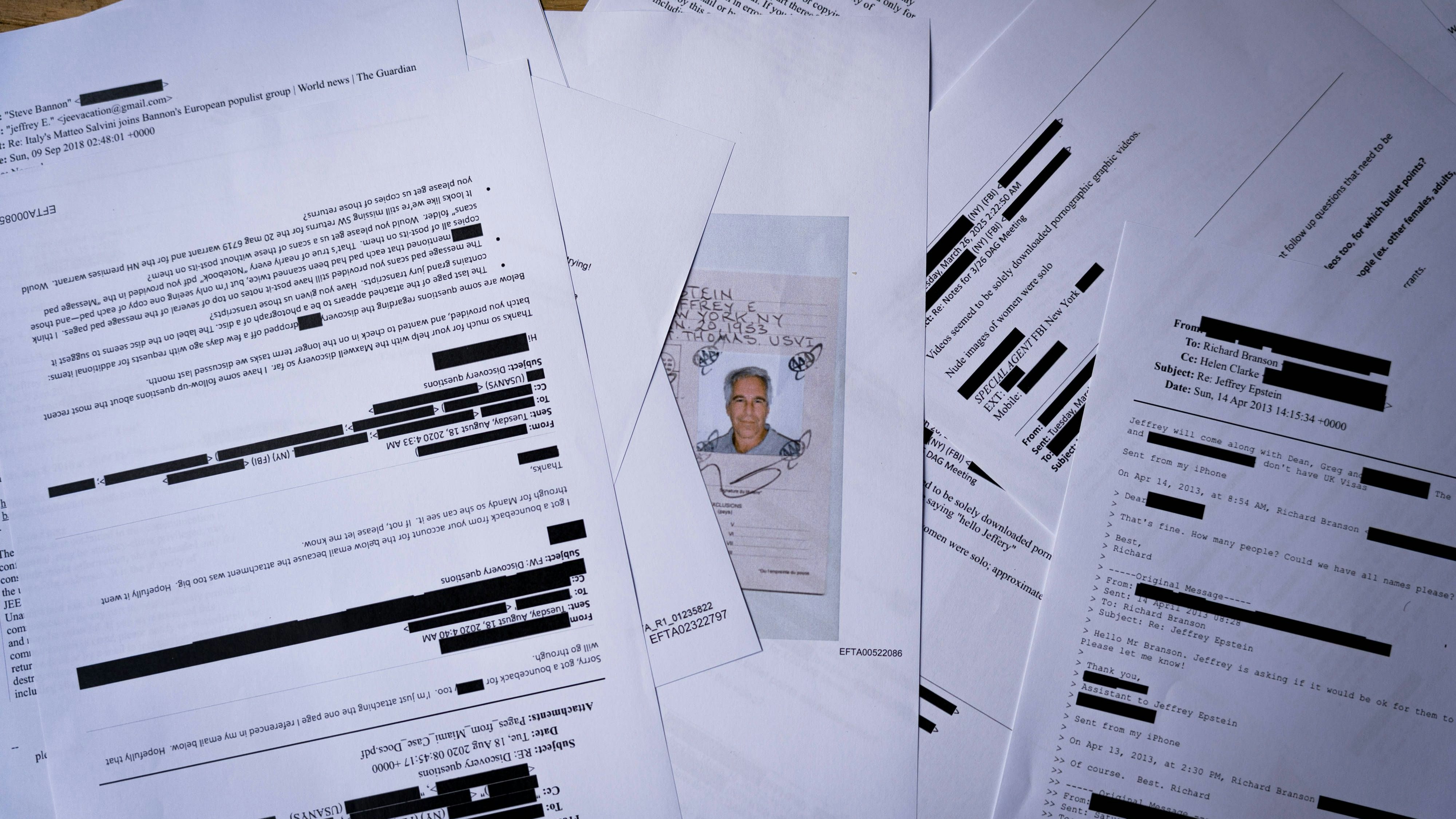 Neue Details aus den Epstein-Akten belasten Prinz Andrew stark.