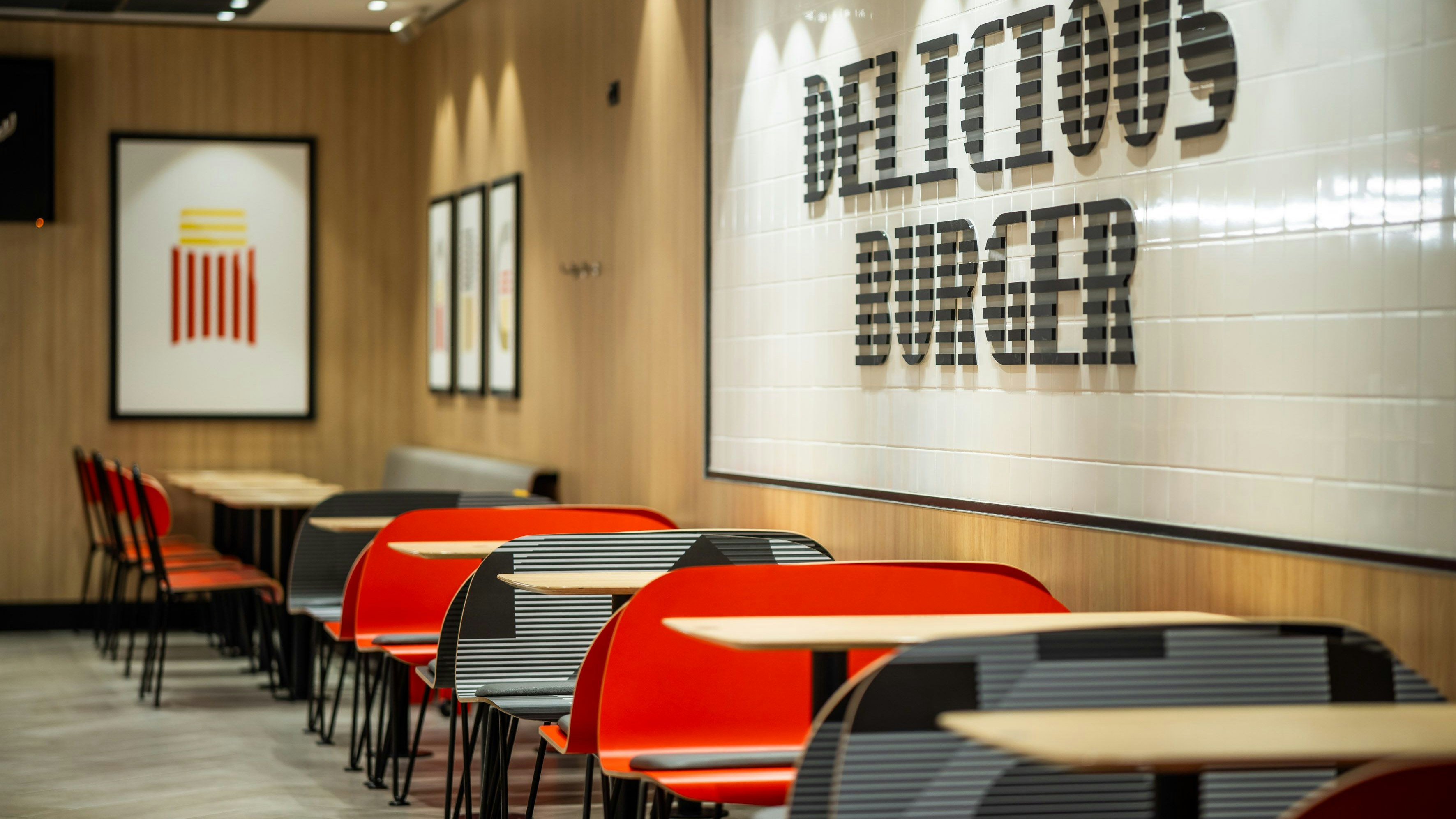 Die McDonalds-Filiale auf der Simmeringer Hauptstraße hat wieder geöffnet.