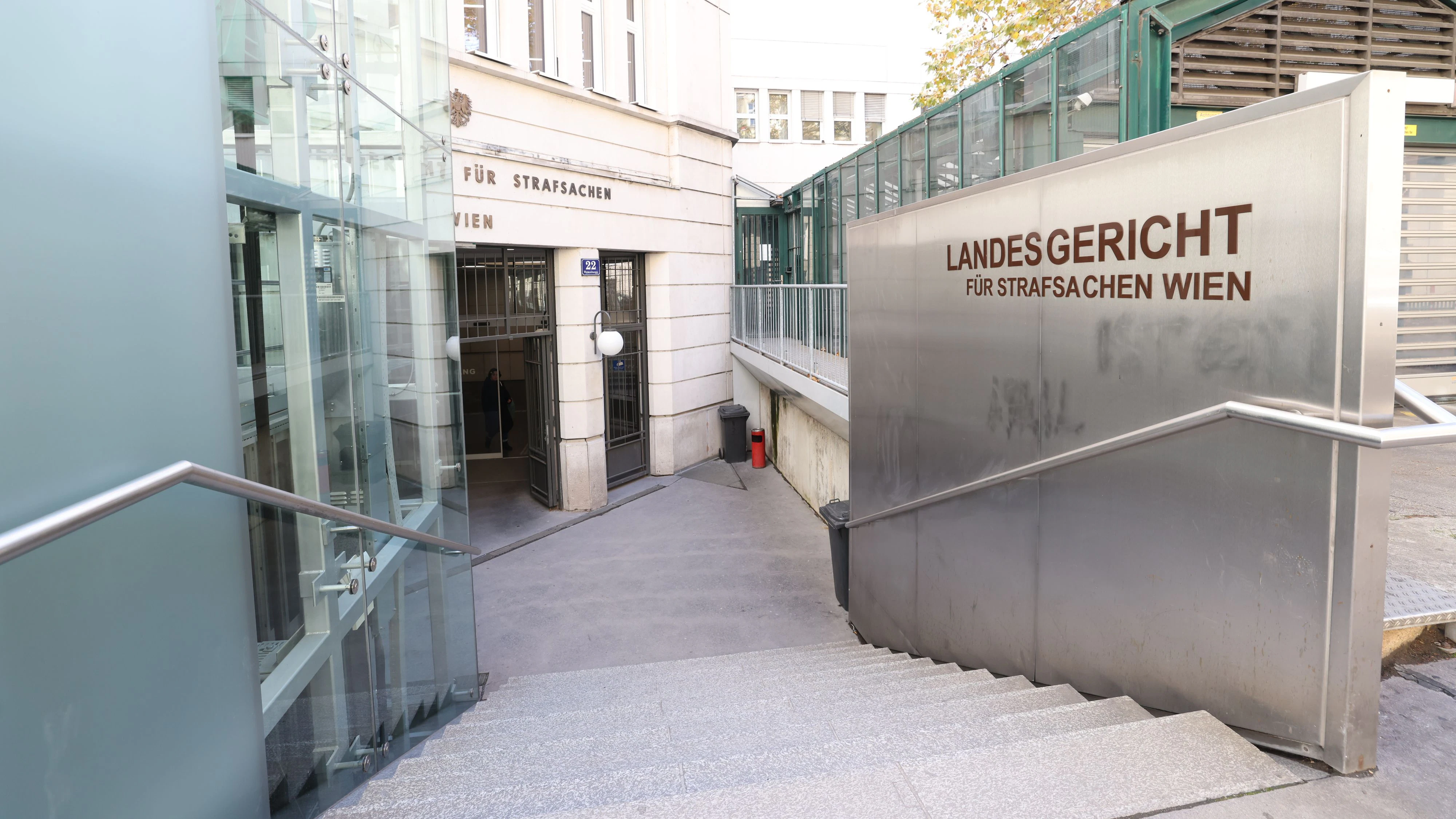 20251104 / aussenansicht landl landesgericht wien wickenburggasse / foto: denise auer / tageszeitung heute 