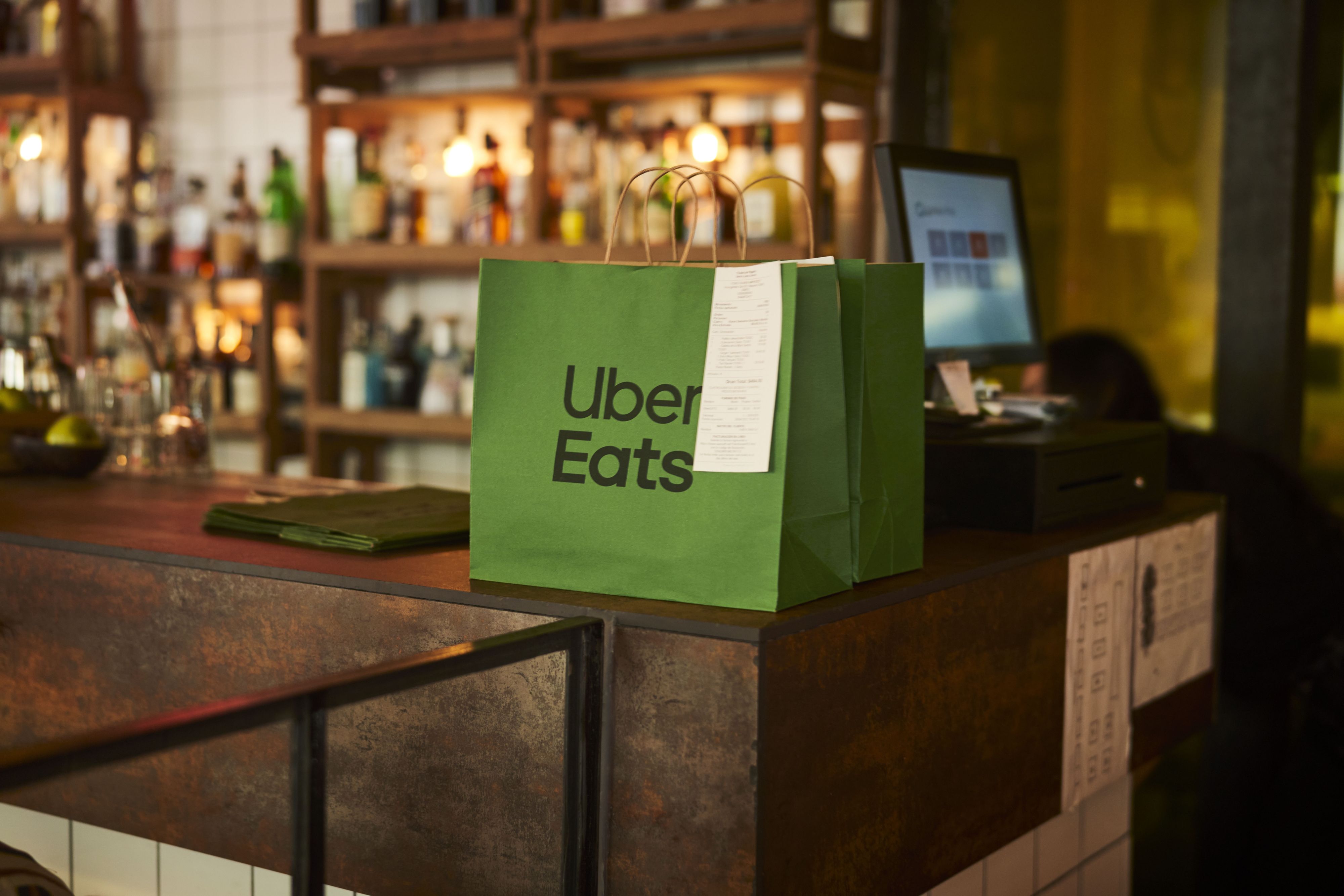 Uber Eats startet in Österreich durch.