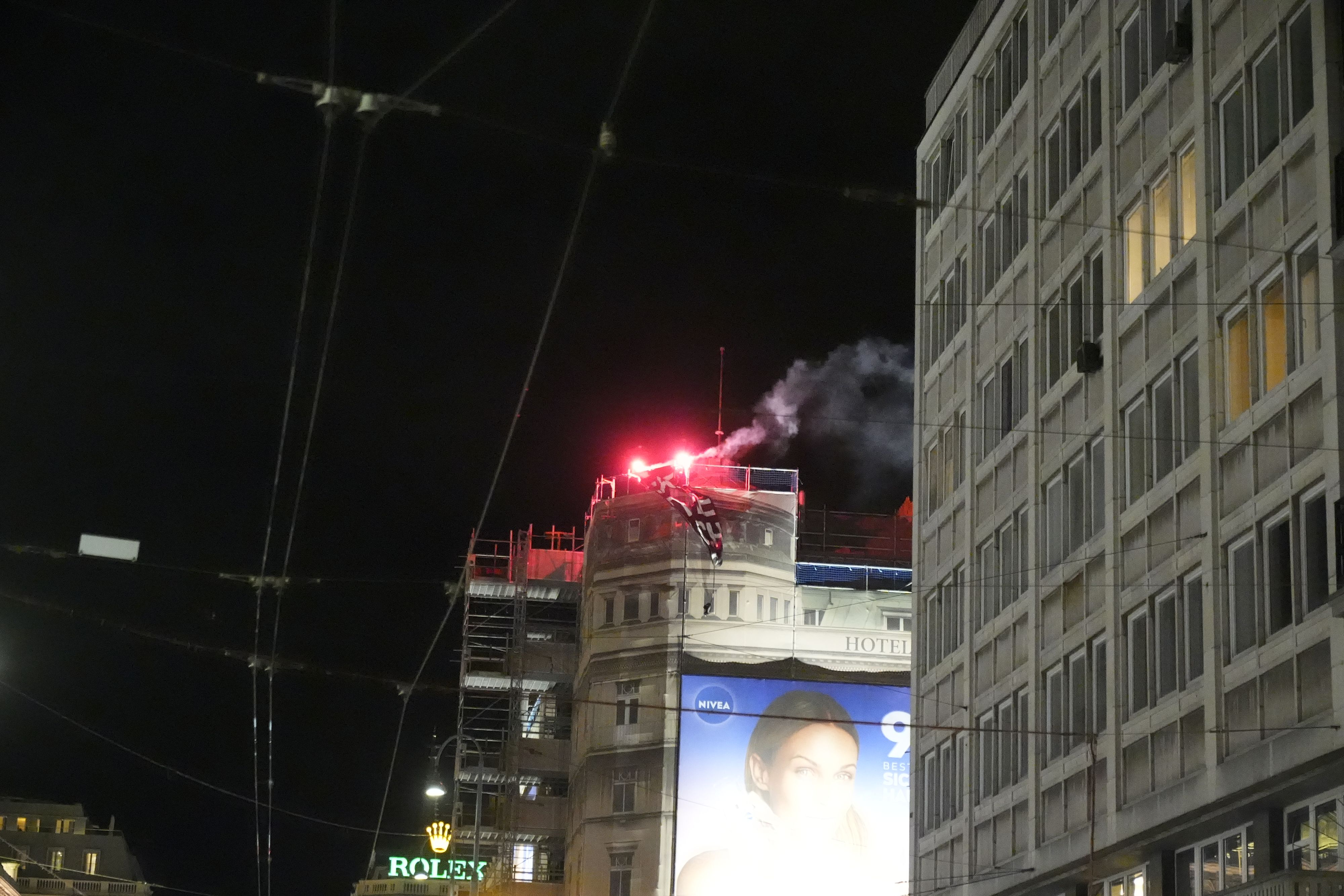 Die Aktivisten wurden vom Winde verweht.