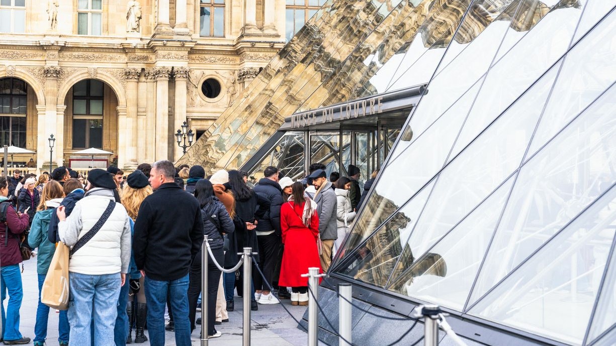 Heute.at - Louvre-Betrug aufgeflogen – 9 Verdächtige geschnappt