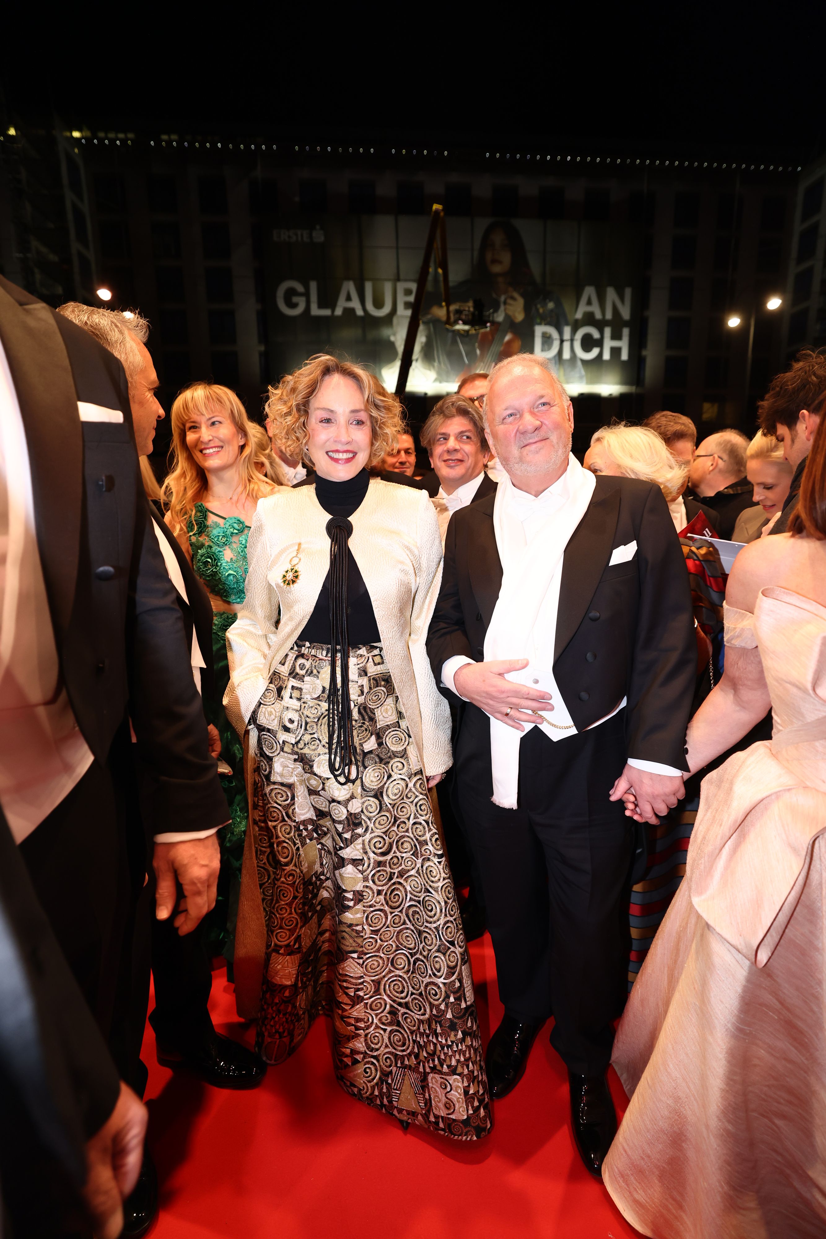 Sharon Stone ist zurück in der Oper.