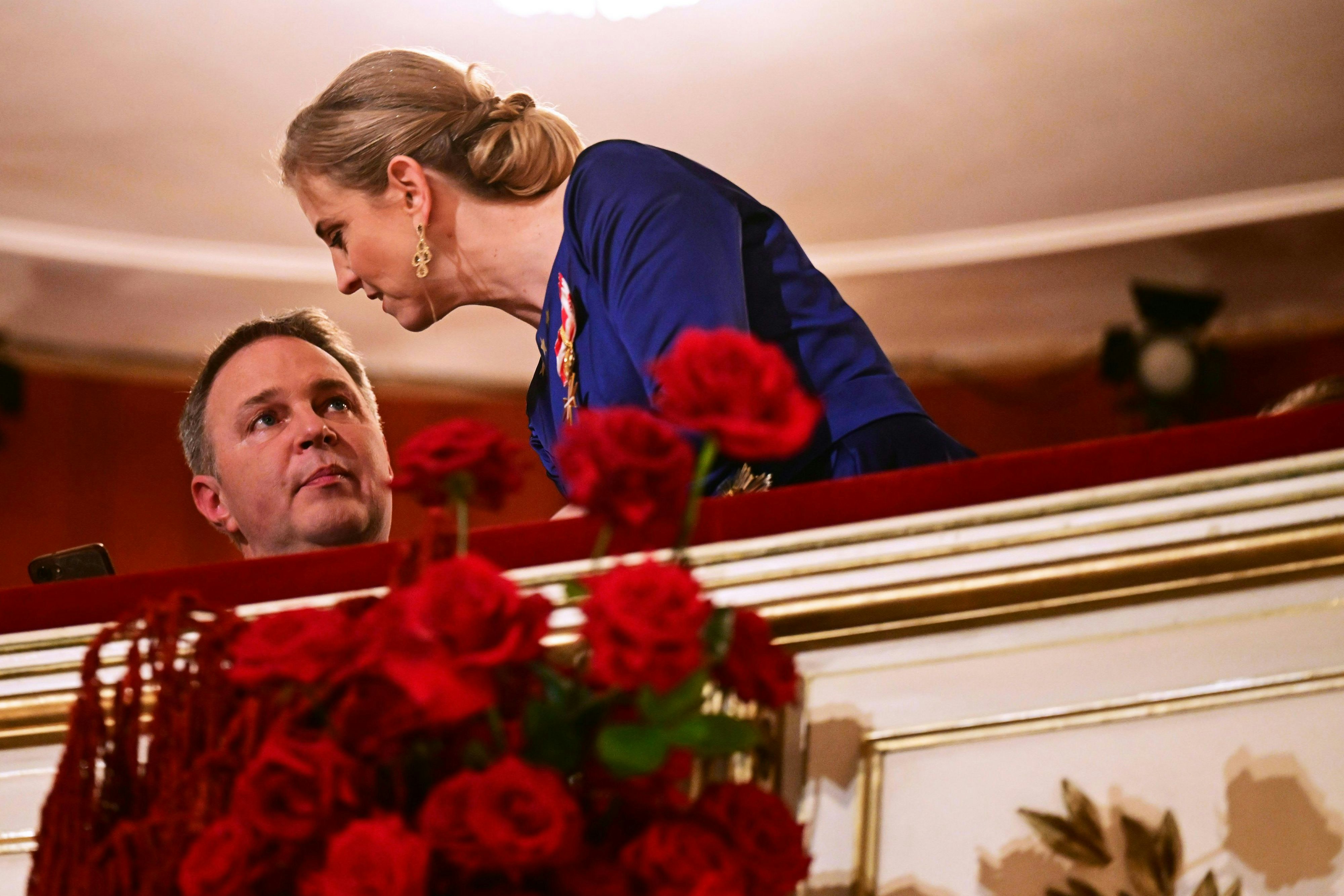 Andi, für dich soll es heute rote Rosen regnen