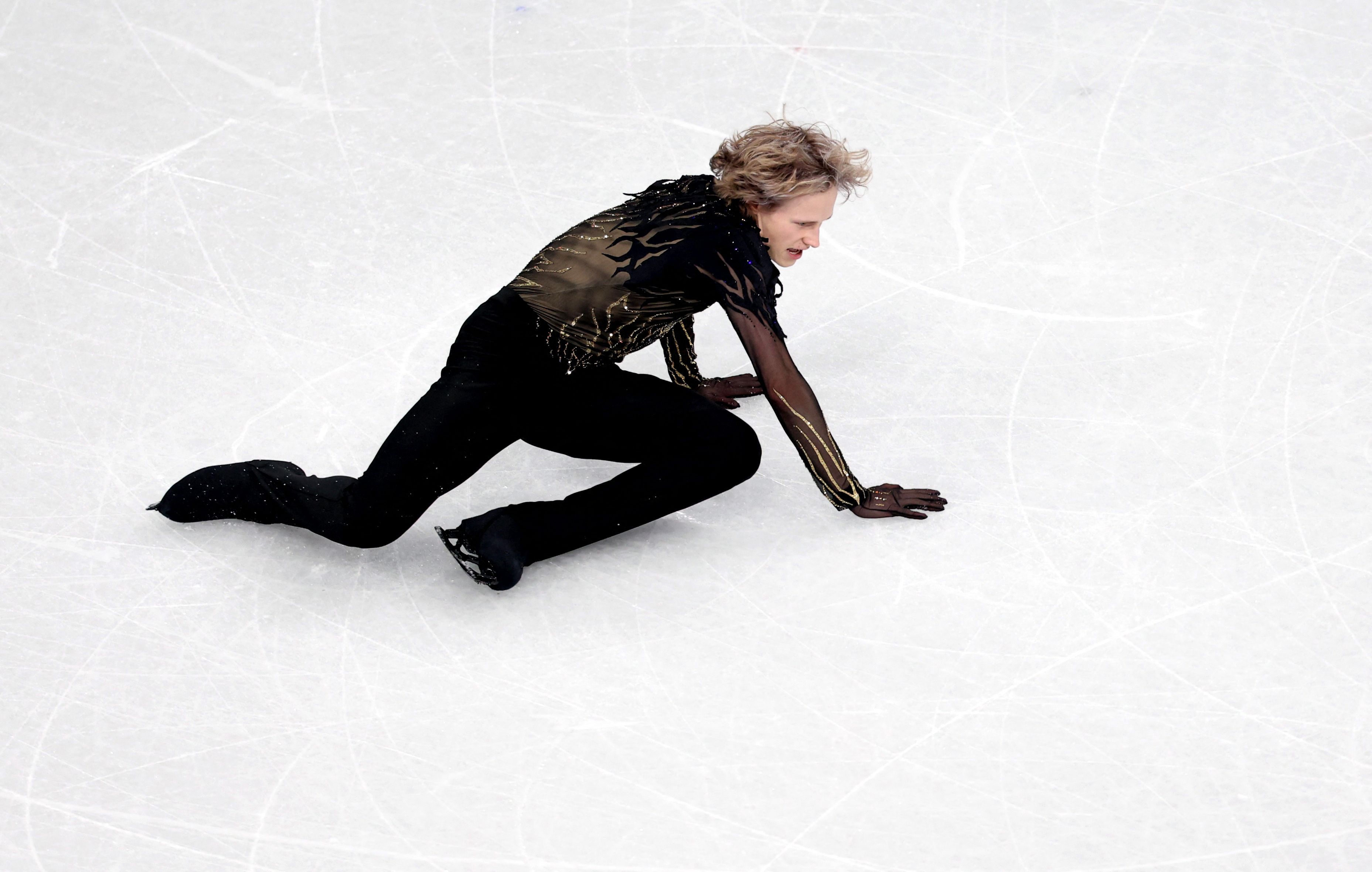Eiskunstlauf-Superstar Ilia Malinin erlebt bei Olympia in Mailand ein ganz böses Erwachen. 