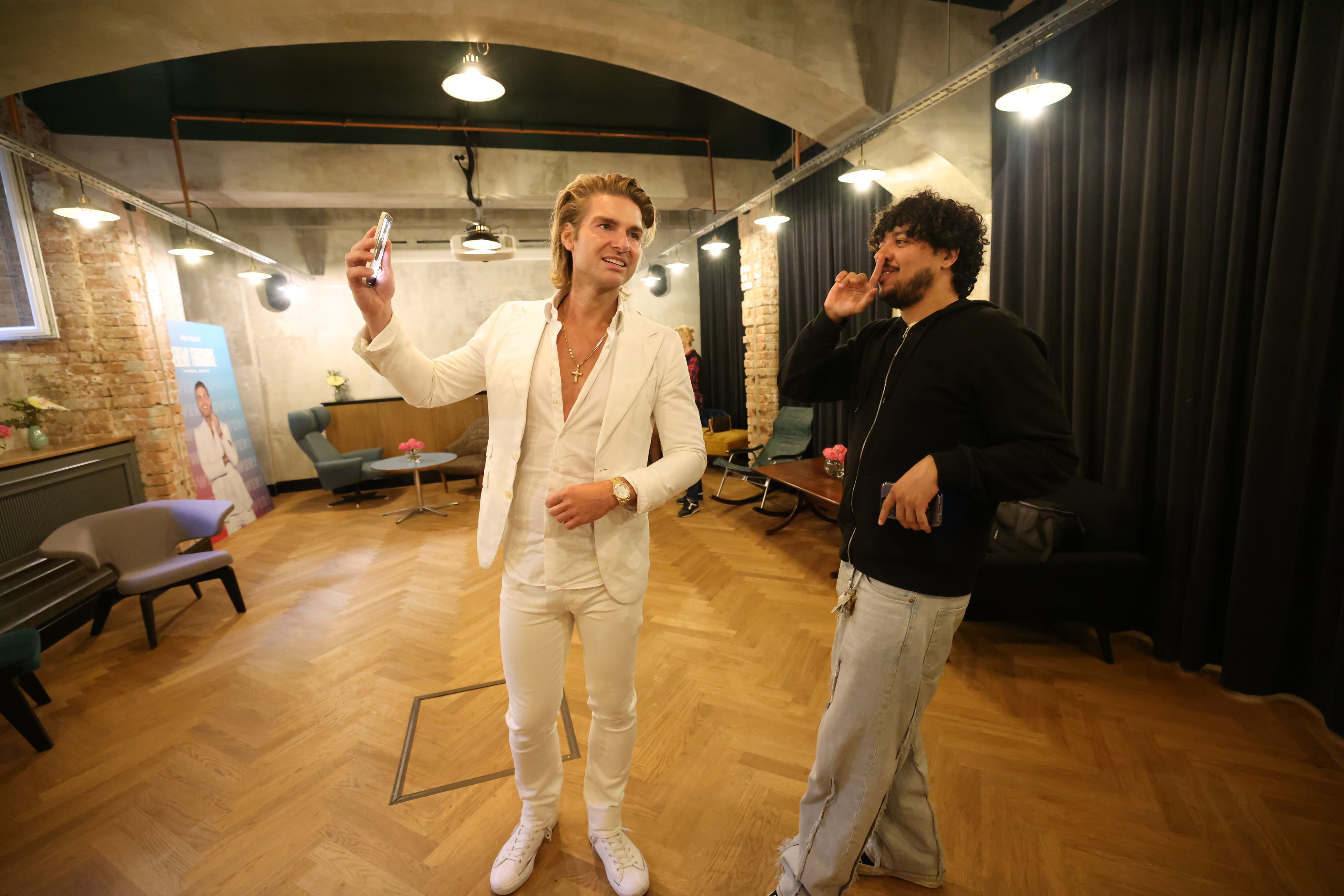 Jeremy Fragrance ist ein bekannter deutscher Influencer.