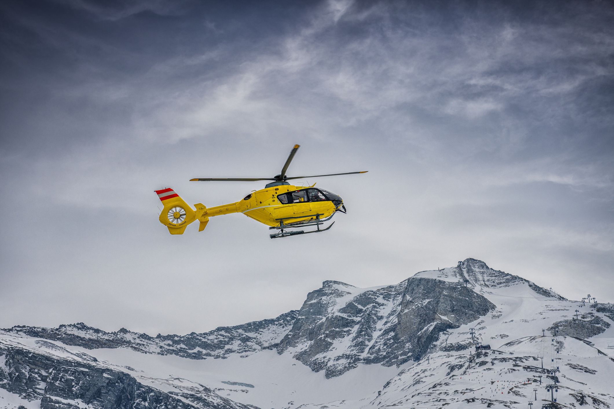 Die 60-Jährige wurde mit dem Hubschrauber ins Spital gebracht.