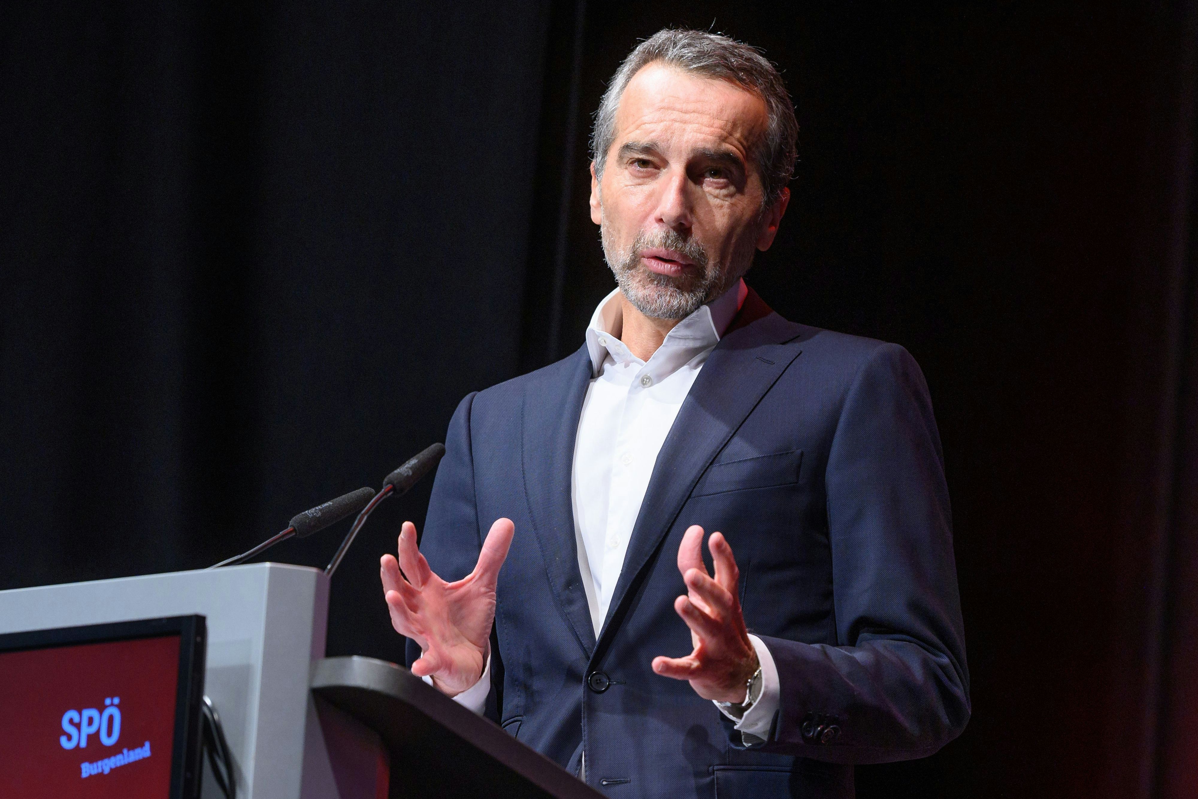 Können Sie bitte mit einer Handbewegung zeigen, wie groß ihre Naivität in der Beurteilung der SPÖ war?