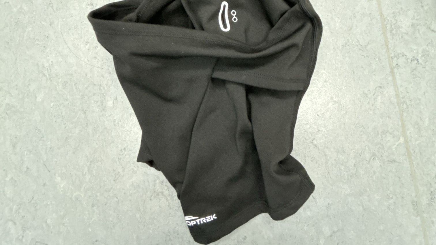 Diese beim Überfall verwendete Maske wurde bei dem Verdächtigen zu Hause gefunden.