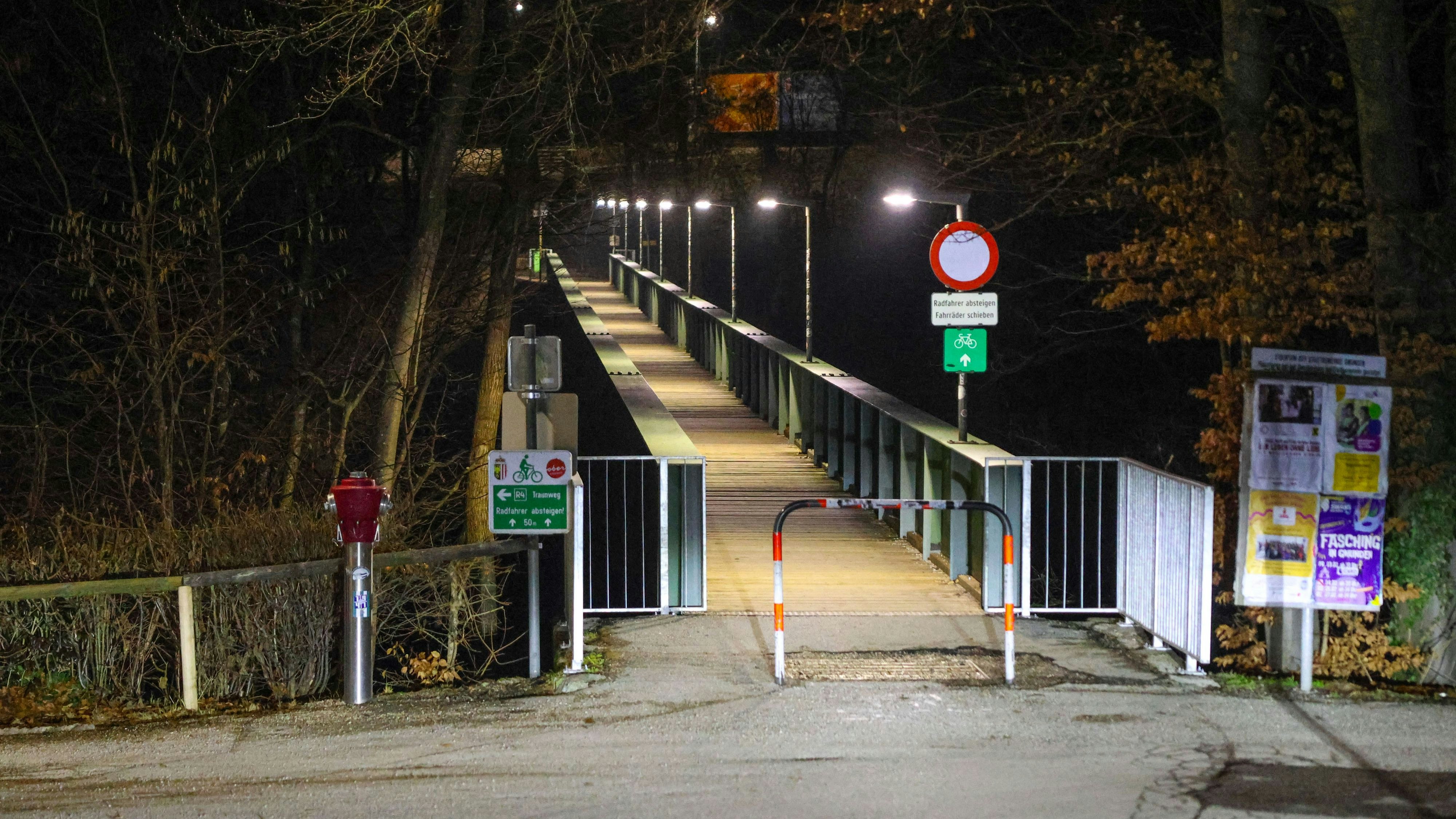 Heute.at - Bewohner hört Schreie und ruft sofort die Polizei