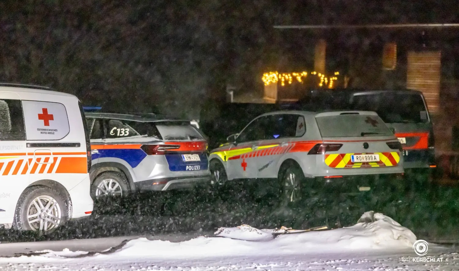 Heute.at - Großeinsatz in OÖ – Erschossene Frau in Haus entdeckt