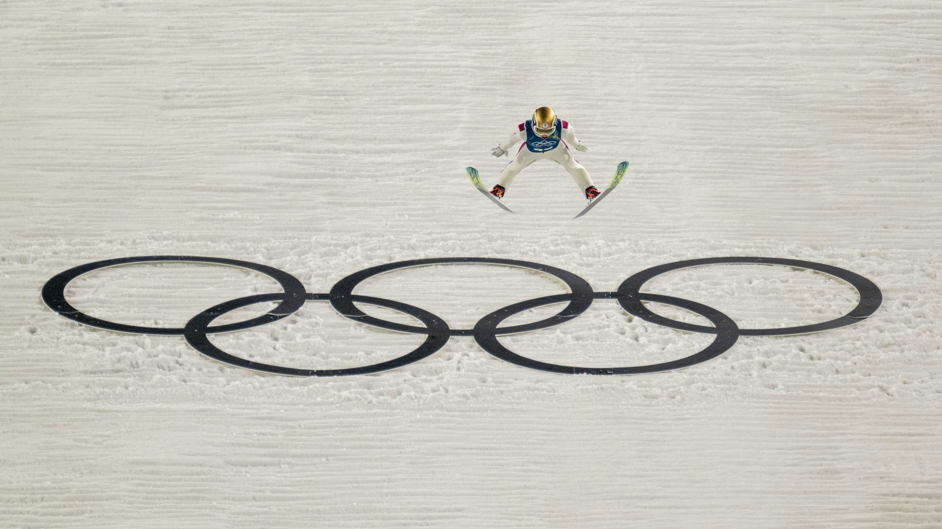 Österreichs Top-Springer Jan Hörl. 