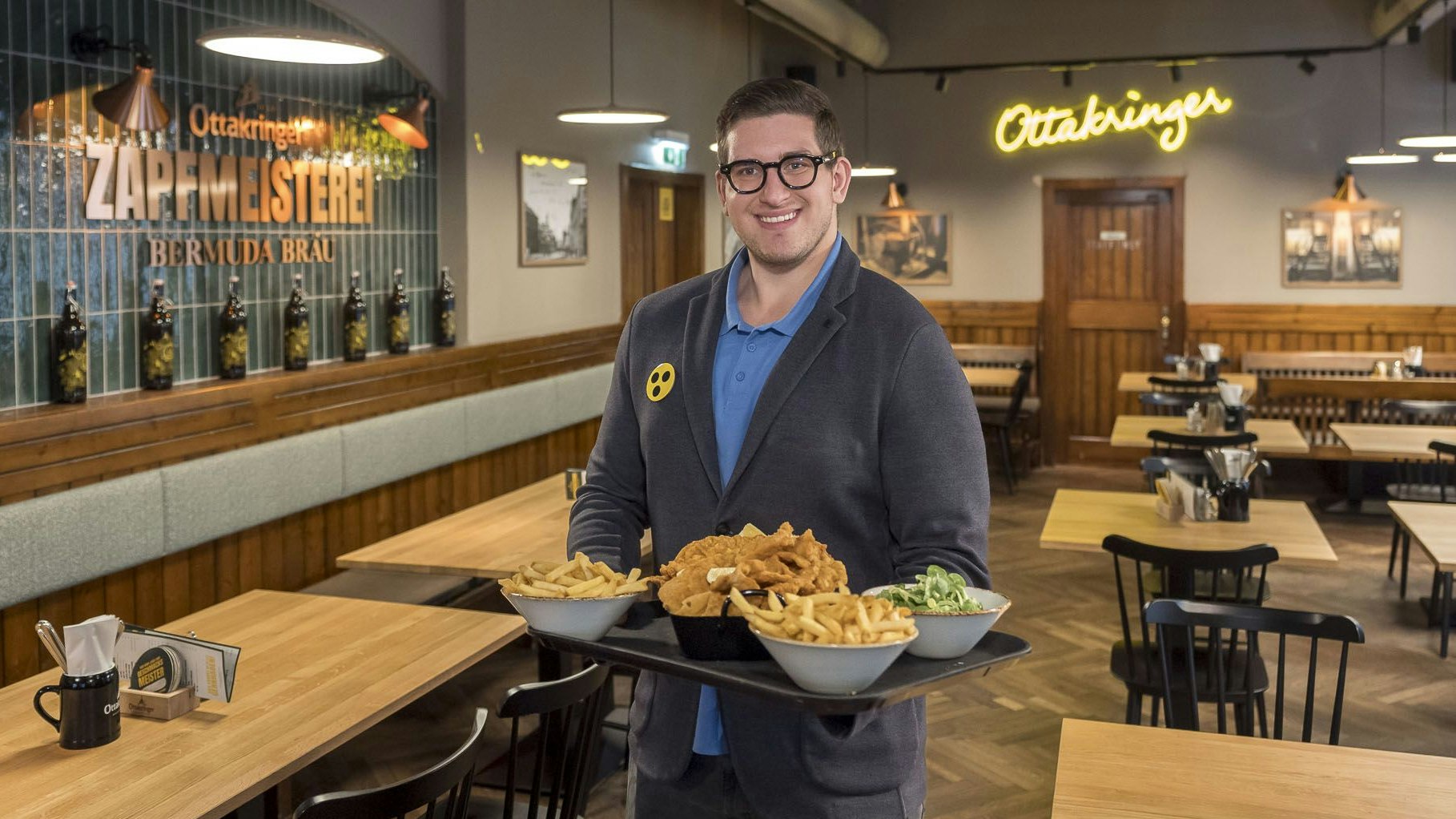 gastronom moritz huth in der zapfmeisterei, dem ehemaligen bermuda bräu, blind, bier, schnitzel, 20260209 foto: helmut graf/tageszeitung heute