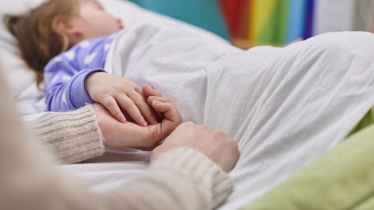 Heute.at - Mädchen (4) erlitt Schlaganfall – ÖGK zahlt Reha nicht