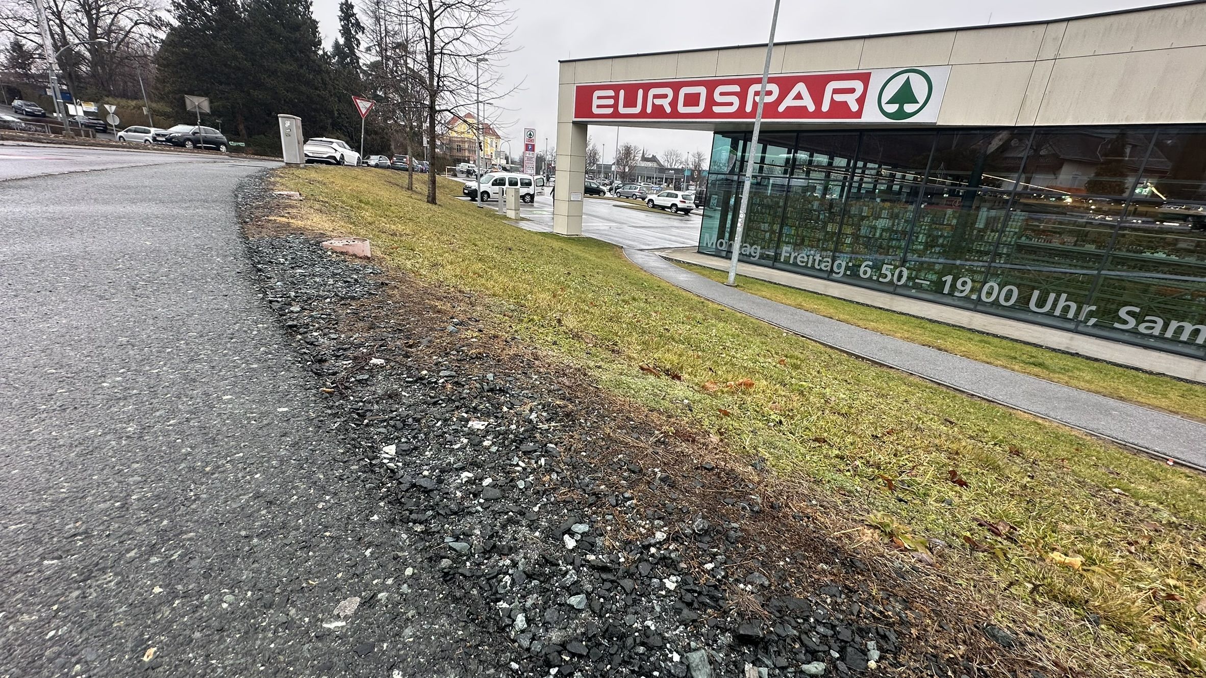 Die Lebensmittelkette SPAR verspricht, sich um eine betroffene Filiale in Hartberg zu kümmern.
