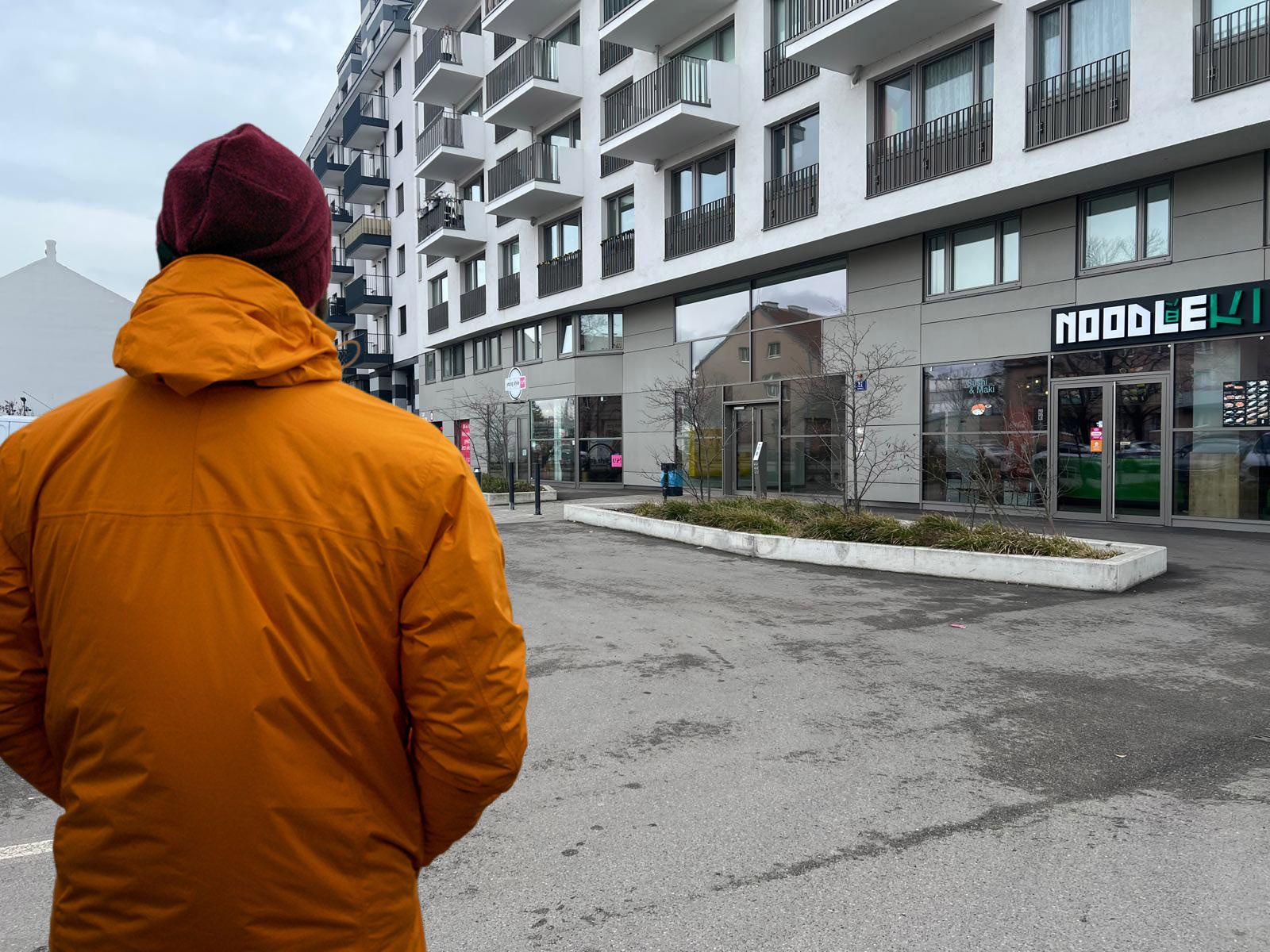 Wer auf dem Parkplatz in der Perfektastraße (Liesing) hält, muss mit einer Besitzstörungsklage rechnen.