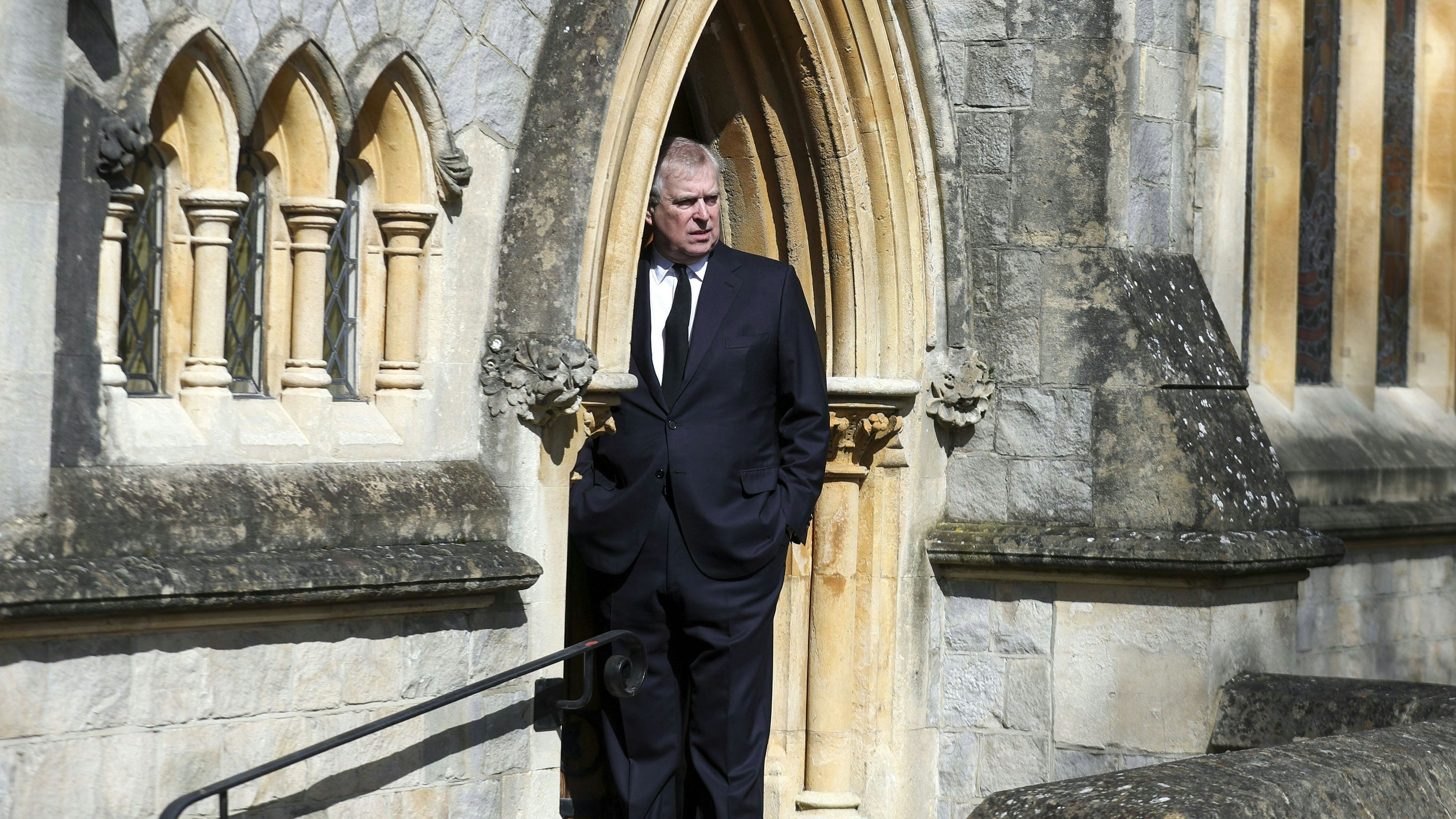 Heute.at - Einsamer Andrew feiert Geburtstag allein zu Haus