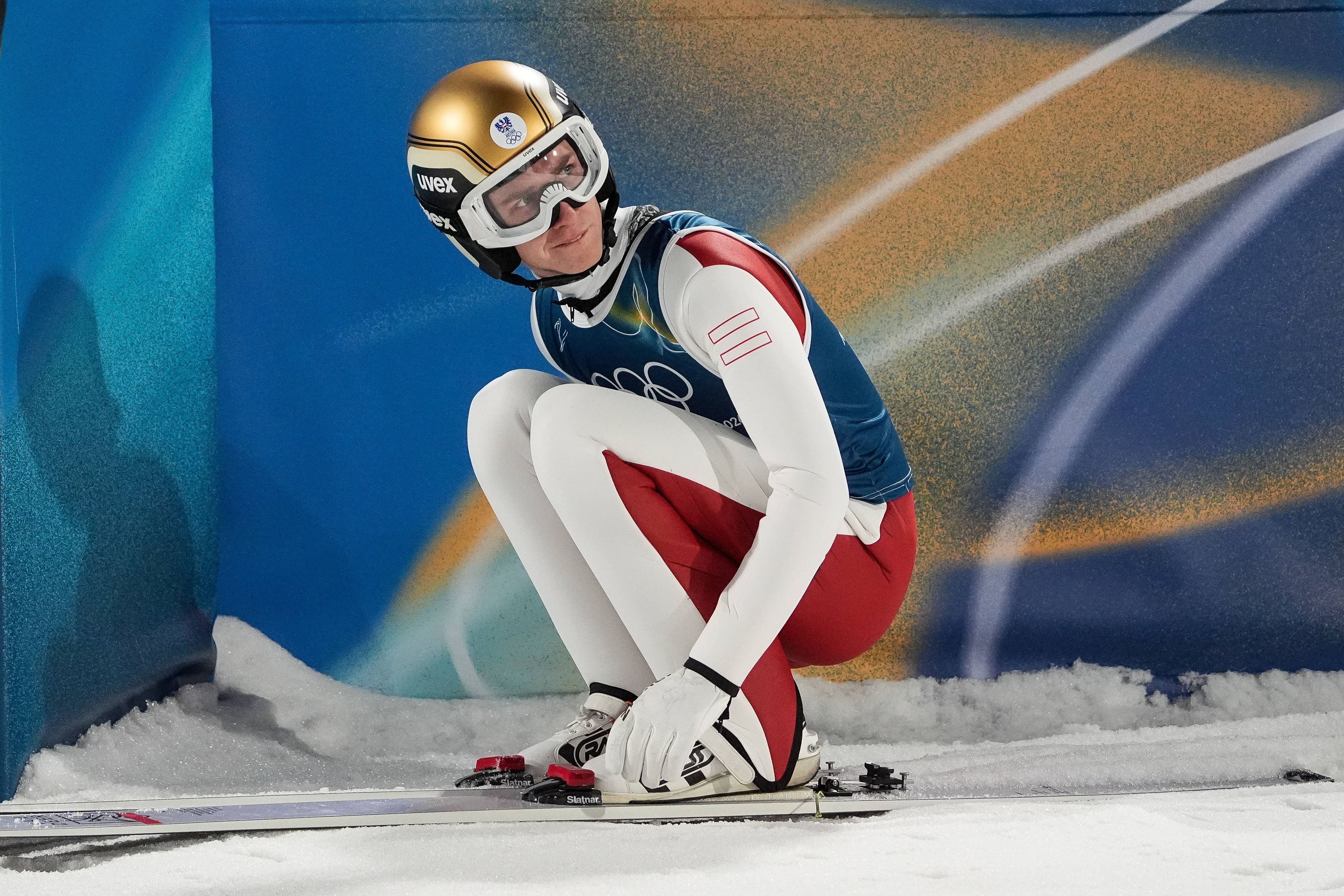 Daniel Tschofenig sprang mit zu großen Schuhen.