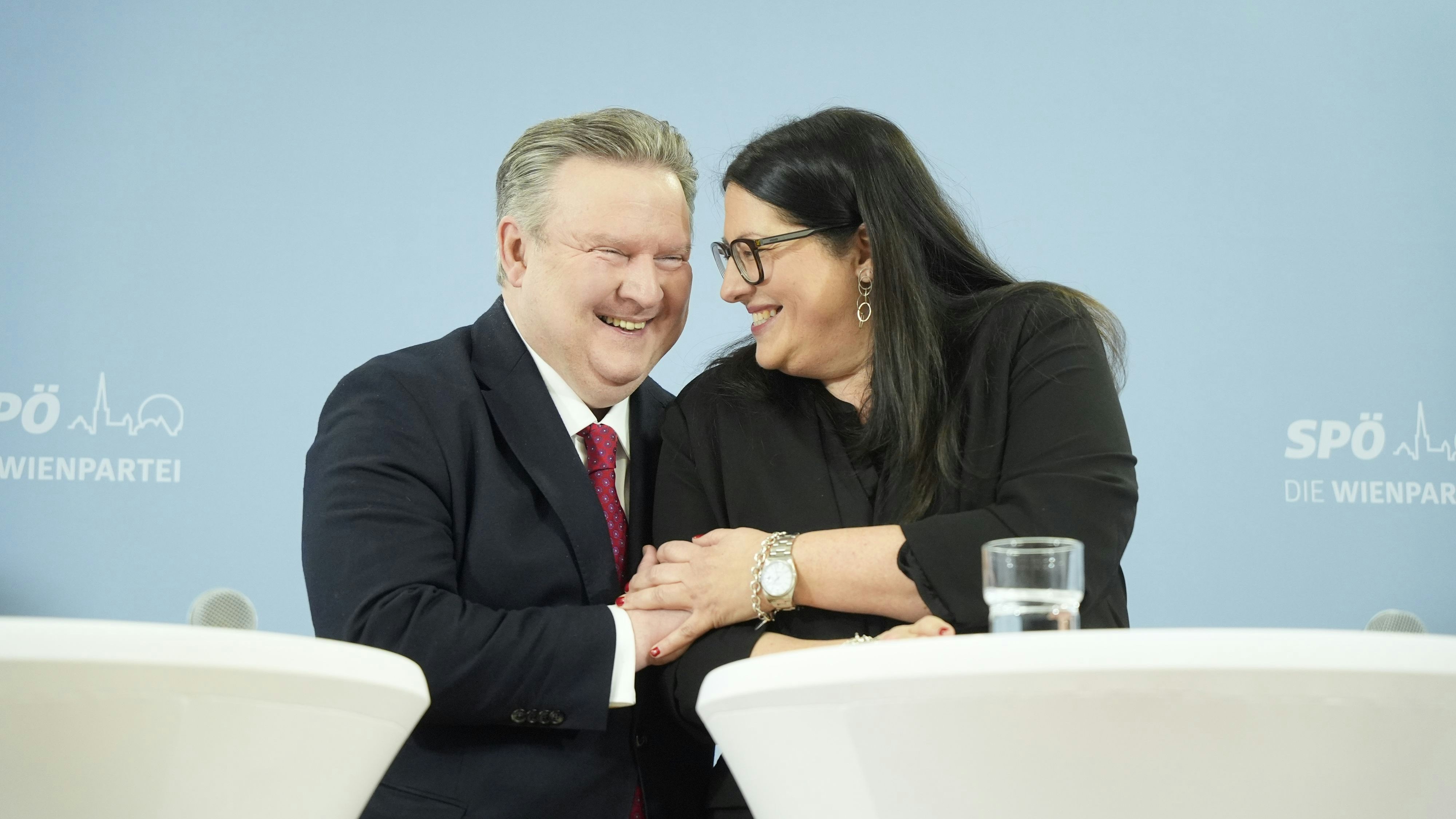 Heute.at - Heiße Gerüchte um neuen Job von Stadträtin Kathrin Gaál