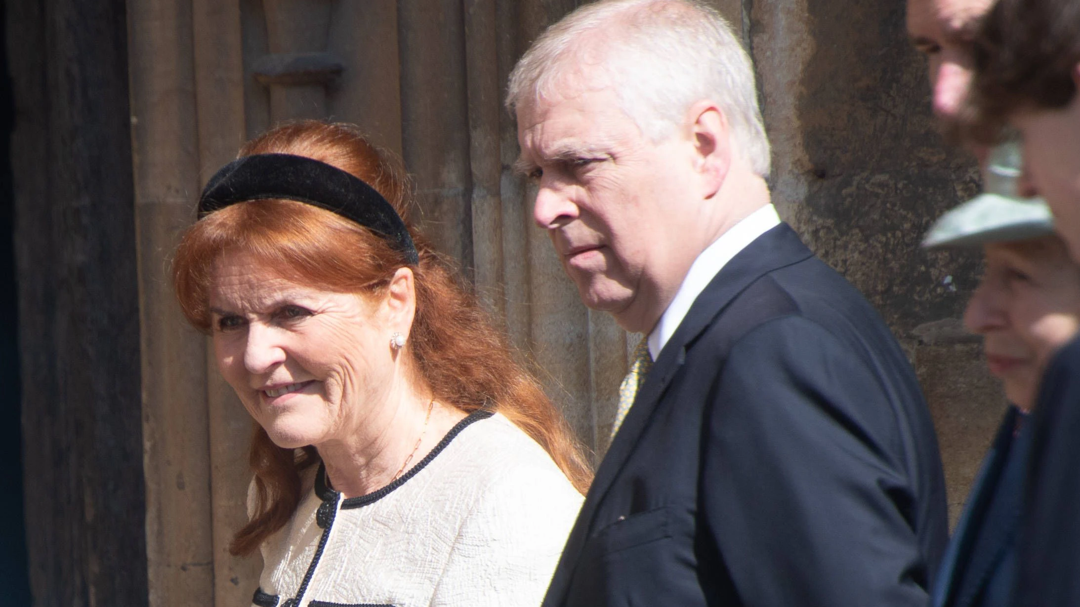 Easter Service at St. George s Chapel, Windsor Castle, London, UK - Sunday 20 April L-R - Queen Camilla, Sarah Ferguson - The Duchess of York, Prince Andrew - The Duke of York arrives for an Easter Service at St. George s Chapel, Windsor Castle, London, England, UK on Sunday 20 April, 2025., Credit:Justin Ng / Avalon UK, England, London, St. George s Chapel, Windsor Castle PUBLICATIONxNOTxINxUKxFRAxUSA Copyright: xJustinxNgx/xAvalonx 0990307830