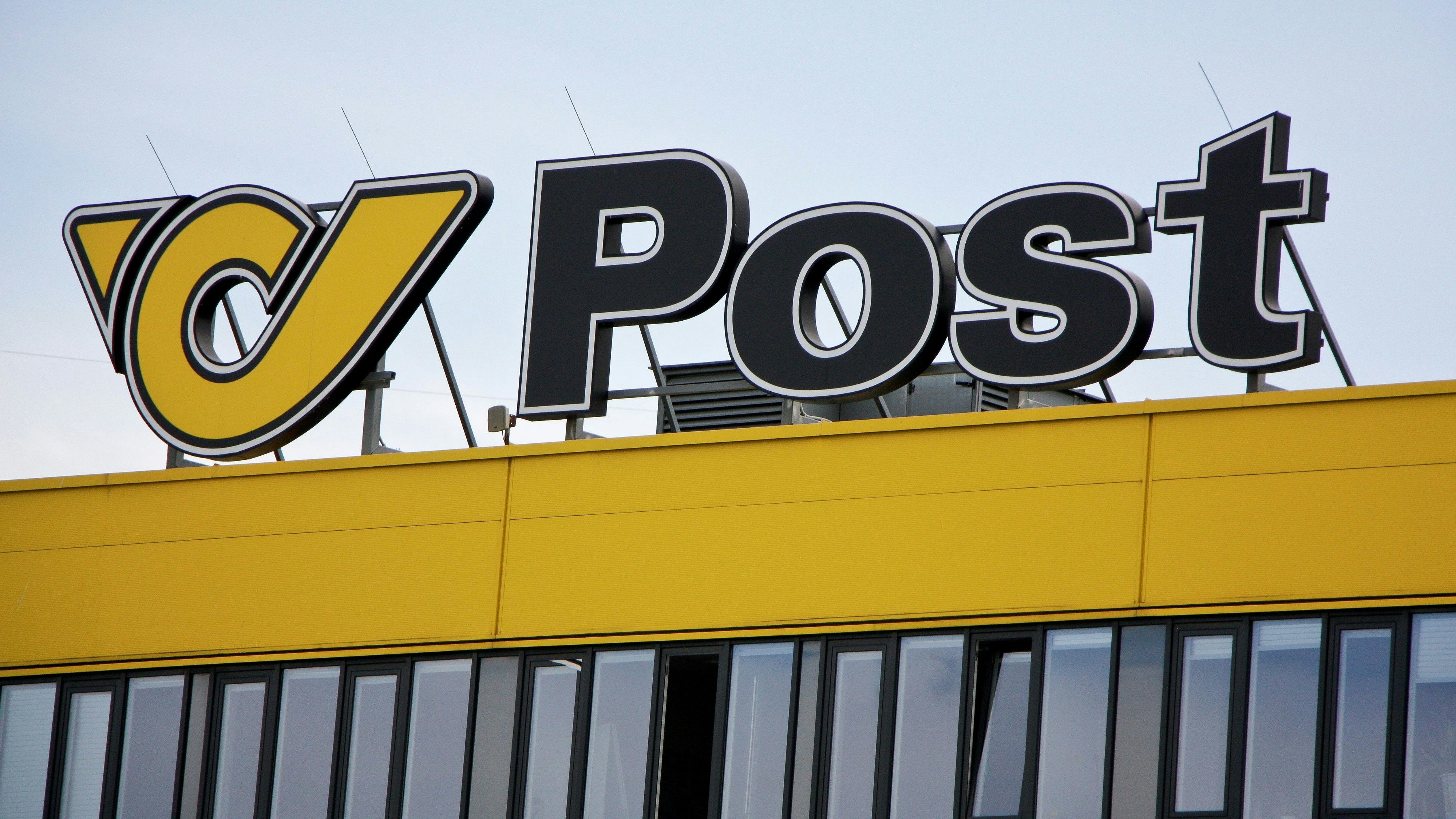 Mit 1. April 2026 startet die Österreichische Post AG ihr neues Mobilfunkangebot YELLLOW