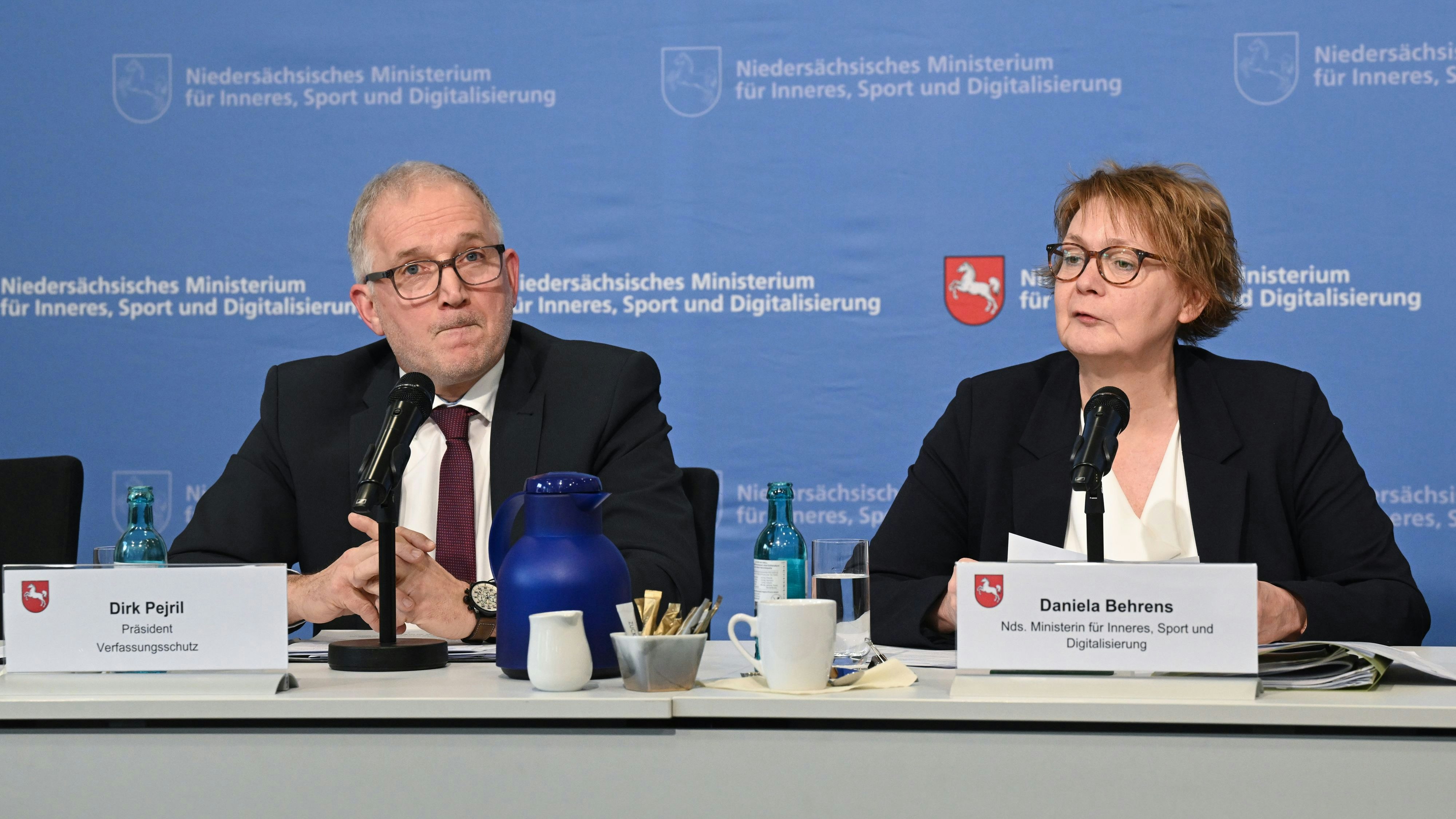 Der Verfassungsschutz in Niedersachsen hat den Landesverband der AfD als gesichert rechtsextrem eingestuft.