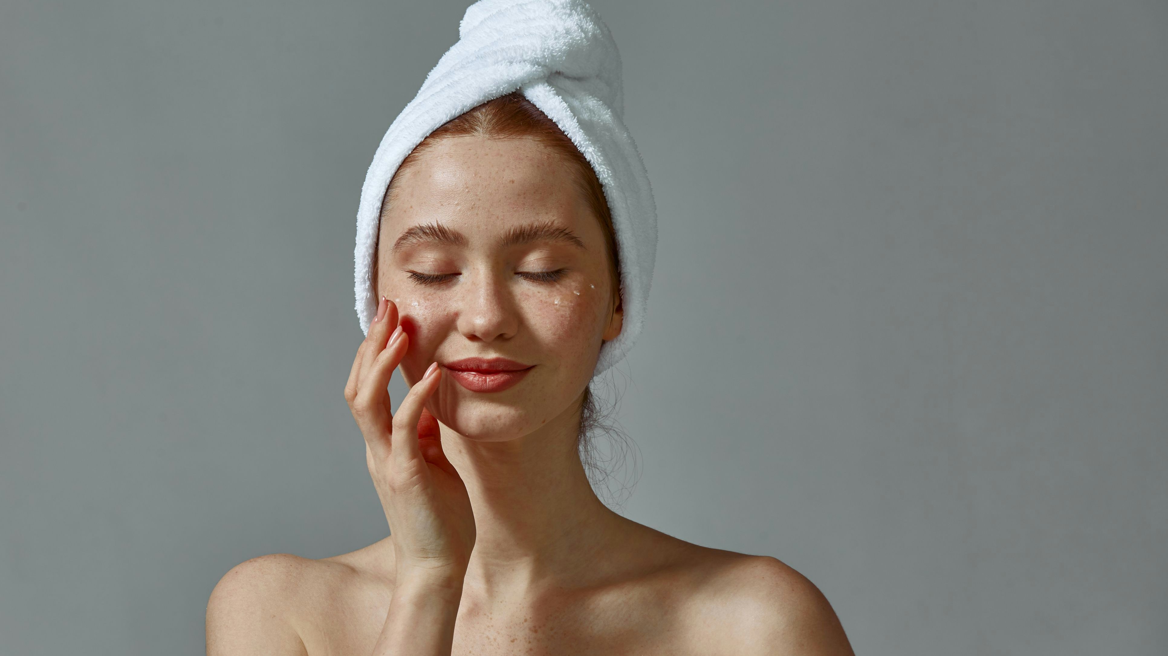 Heute.at - Glass Skin trotz Akne? So versteckst du deine Pickel