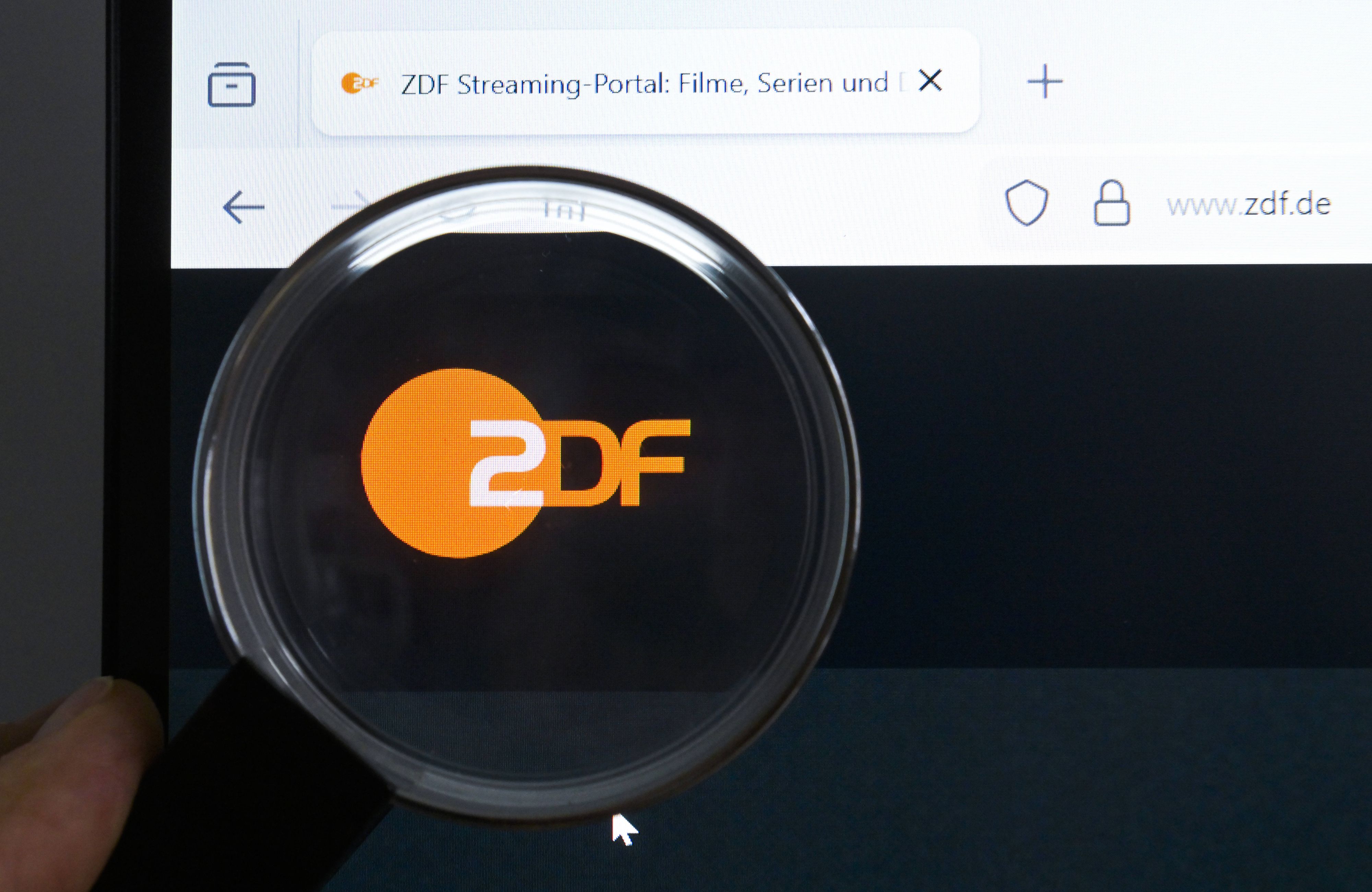 Der ZDF hat die KI-Bilder nicht gekennzeichnet. 